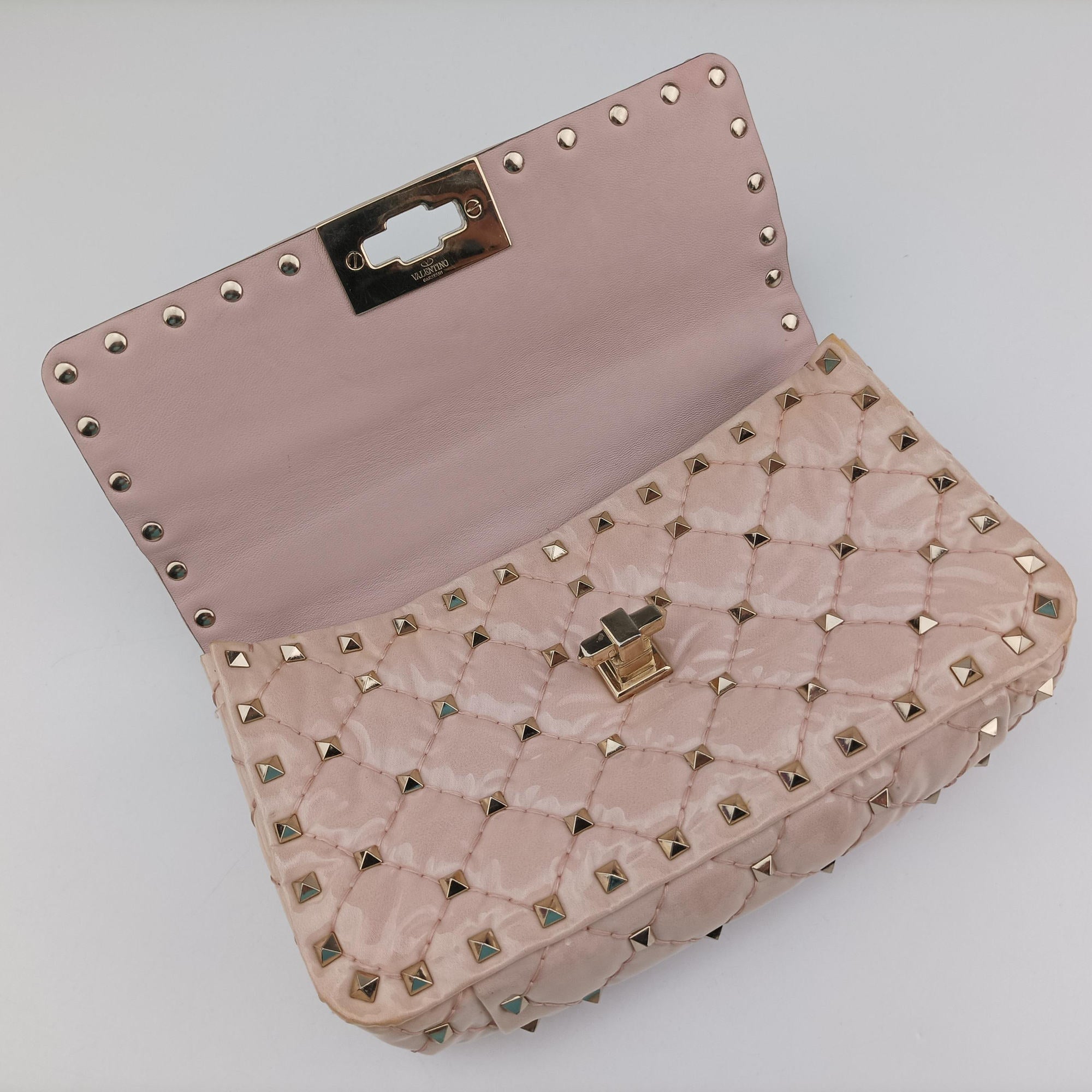 Rockstud spikes Pink pvc vinyl BL-P123JVD0ロックスタッズ　スパイク ピンク PVC ビニール BL-P123JVD0