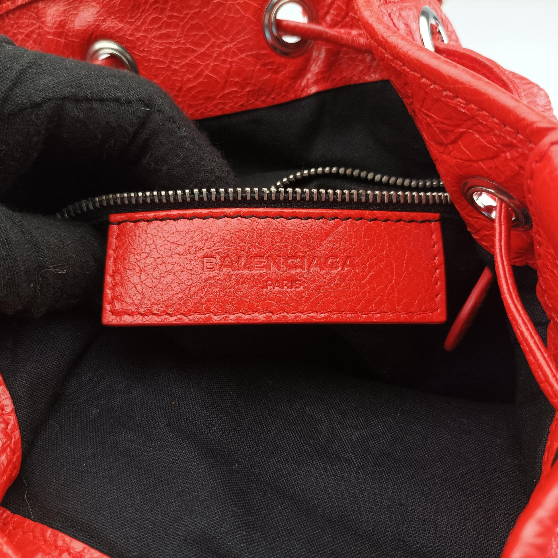 Pompon Red Leather 285439.6575.F.1669ポンポン レッド レザー 285439.6575.F.1669