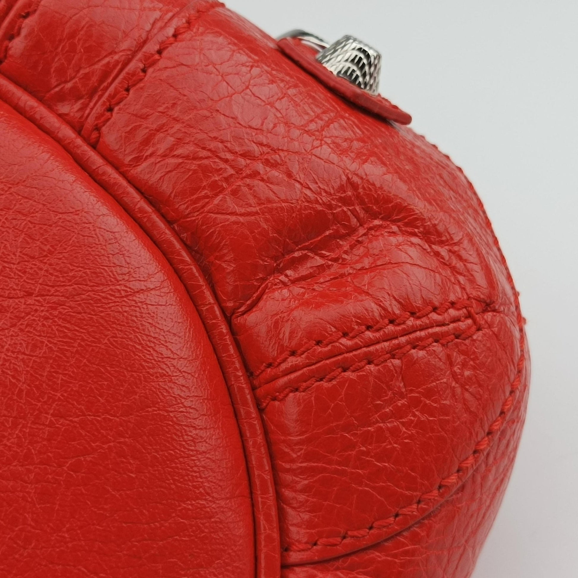 Pompon Red Leather 285439.6575.F.1669ポンポン レッド レザー 285439.6575.F.1669