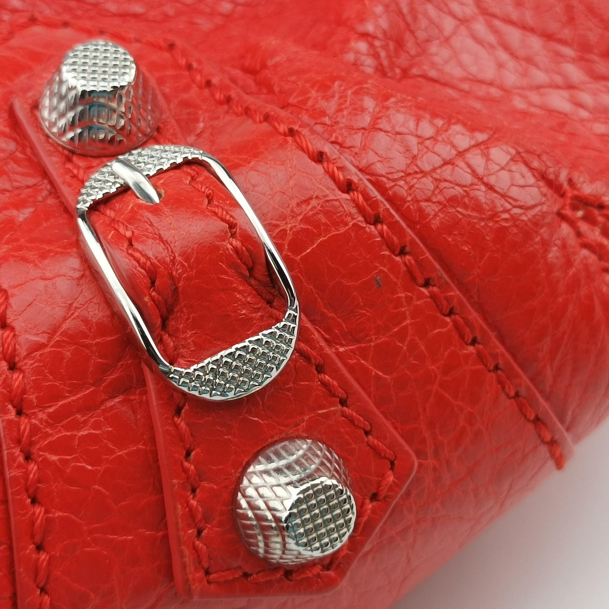 Pompon Red Leather 285439.6575.F.1669ポンポン レッド レザー 285439.6575.F.1669