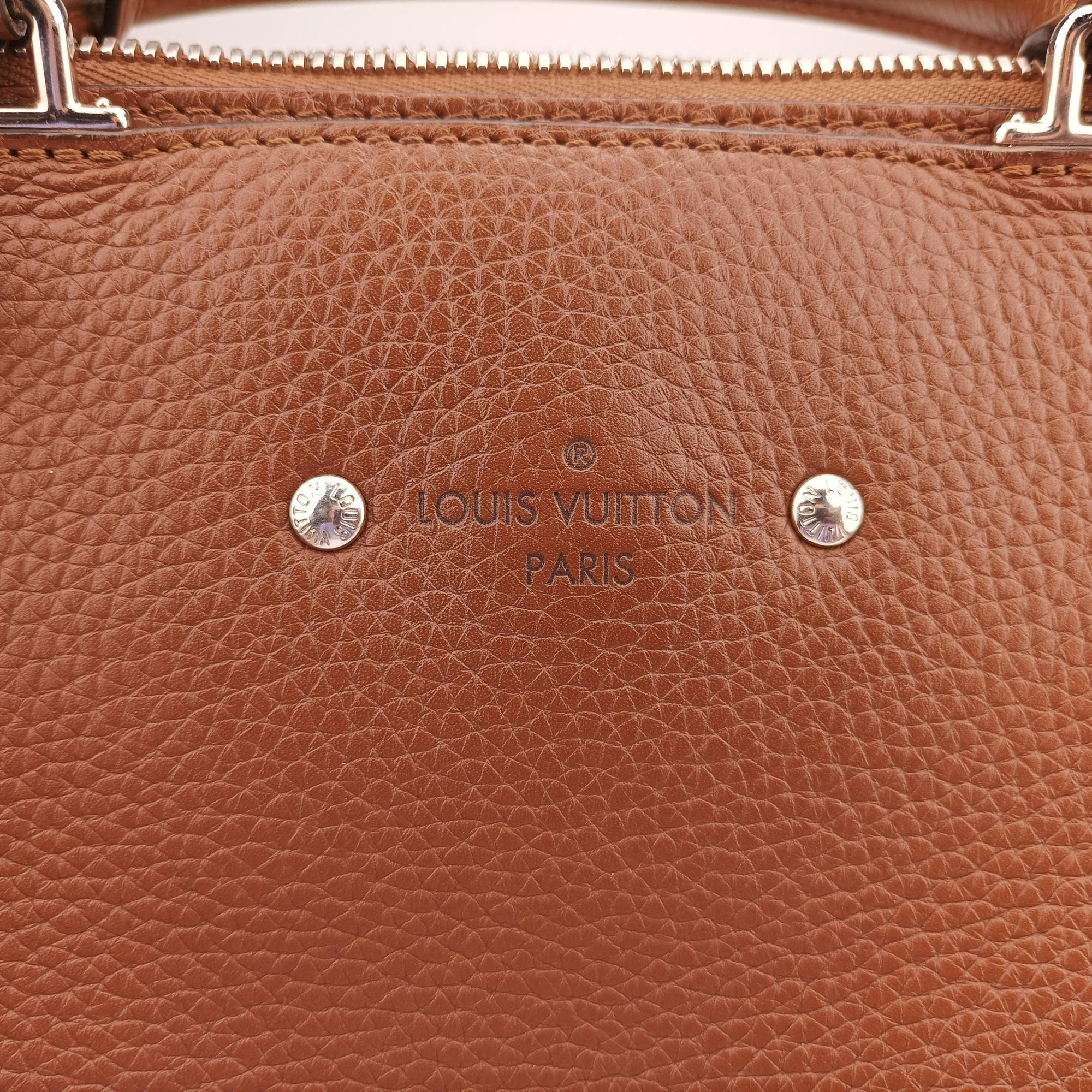 Armand Briefcase MM Havane Taurillon leather M54382 AH2156アルマンド ブリーフケース MM アバヌ トリヨンレザー M54382 AH2156