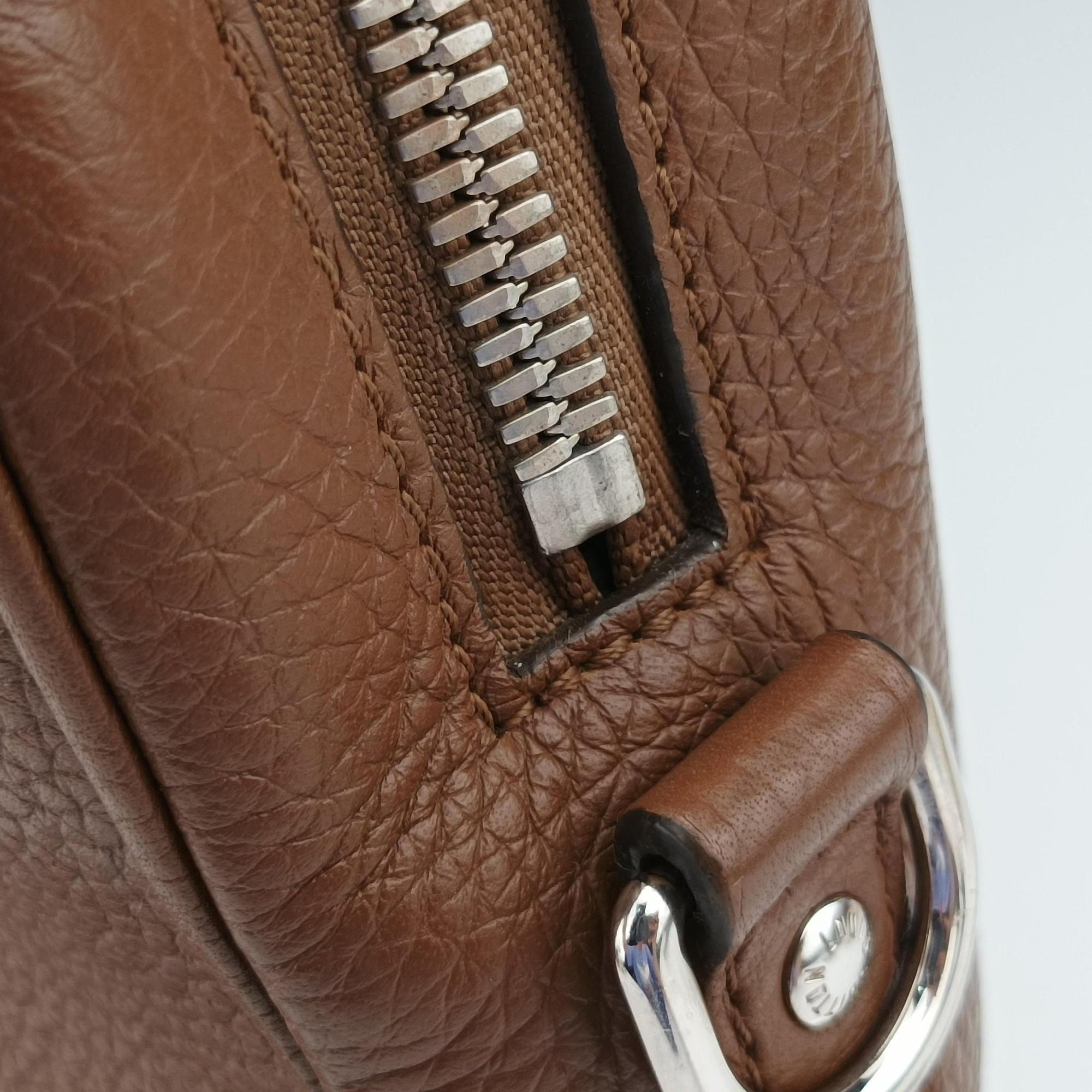Armand Briefcase MM Havane Taurillon leather M54382 AH2156アルマンド ブリーフケース MM アバヌ トリヨンレザー M54382 AH2156