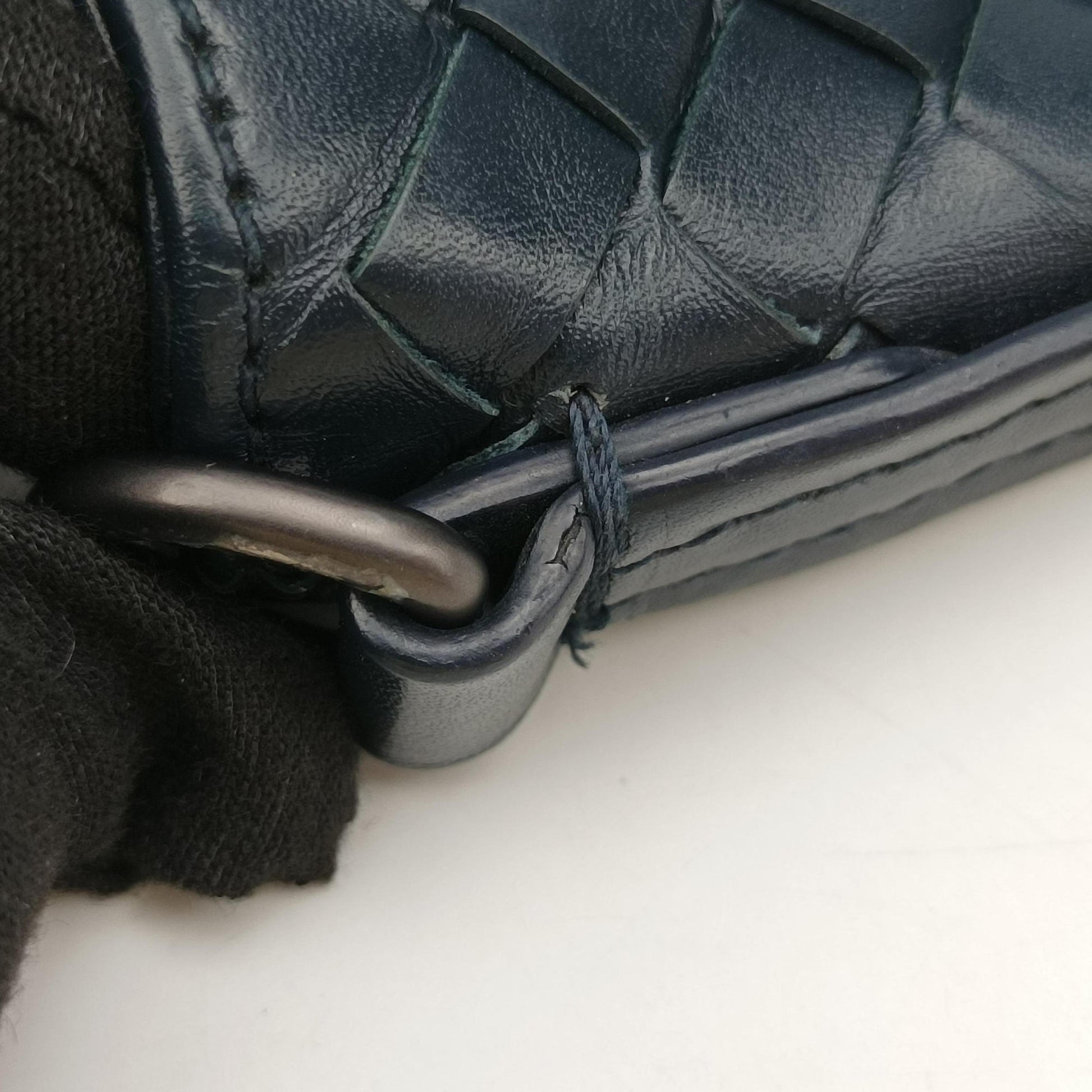 Intrecciato Navy lambskin B03645117Tイントレチャート ネイビー ラムスキン B03645117T