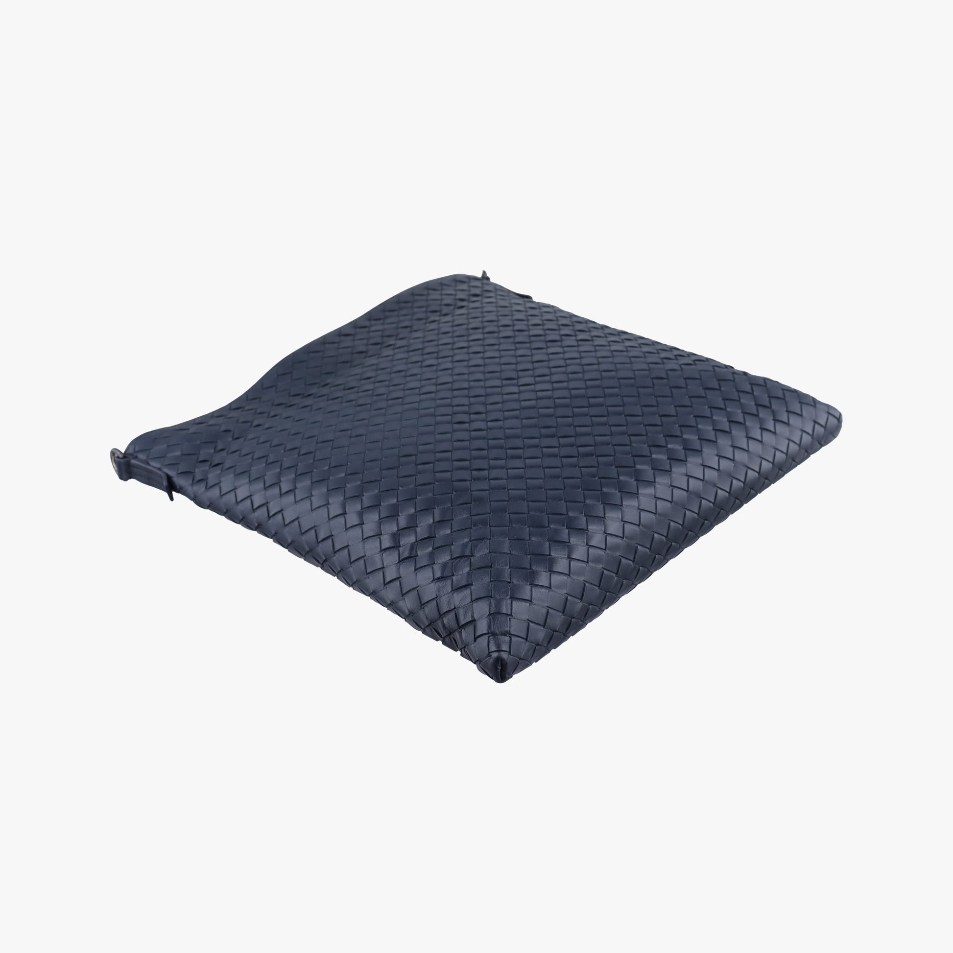 Intrecciato Navy lambskin B03645117Tイントレチャート ネイビー ラムスキン B03645117T