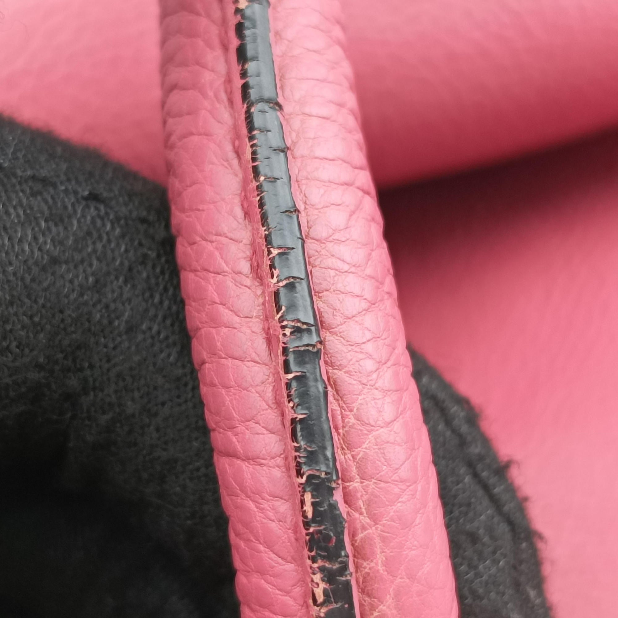 Twin Pocket Winged Tote Pink Leather BN2619 110ツイン ポケット ウィング トート ピンク レザー BN2619 110