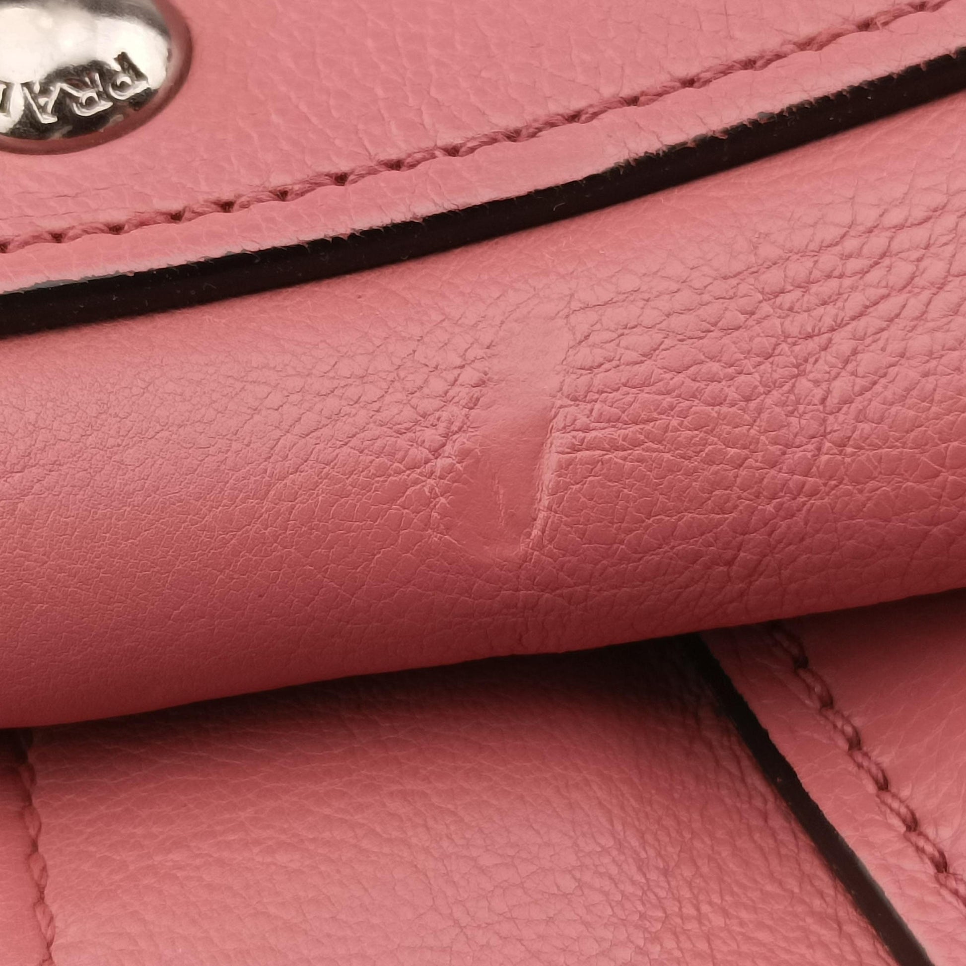 Twin Pocket Winged Tote Pink Leather BN2619 110ツイン ポケット ウィング トート ピンク レザー BN2619 110