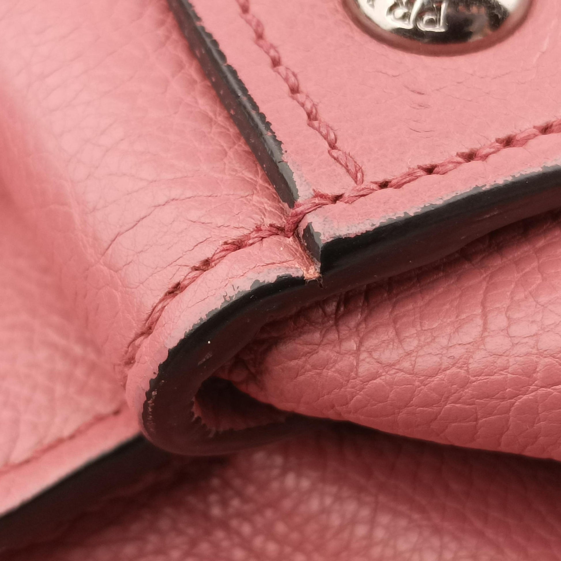 Twin Pocket Winged Tote Pink Leather BN2619 110ツイン ポケット ウィング トート ピンク レザー BN2619 110