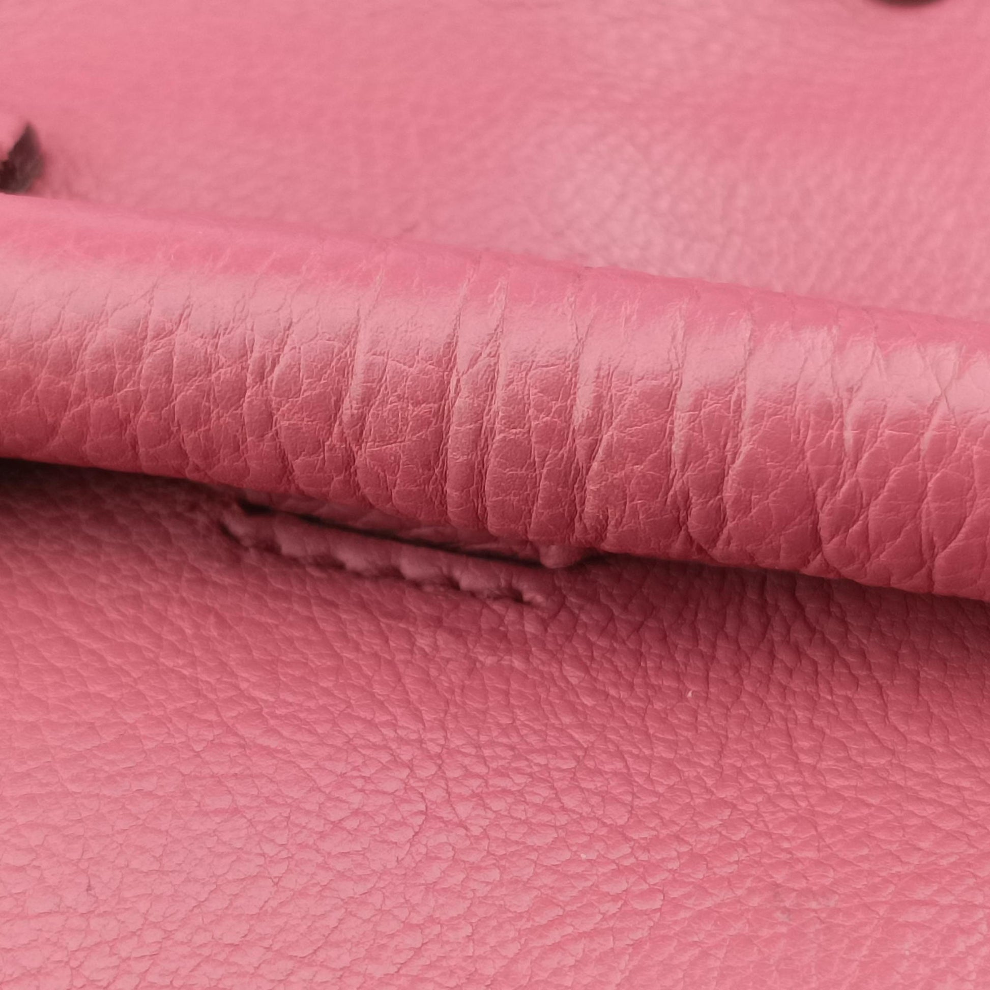 Twin Pocket Winged Tote Pink Leather BN2619 110ツイン ポケット ウィング トート ピンク レザー BN2619 110