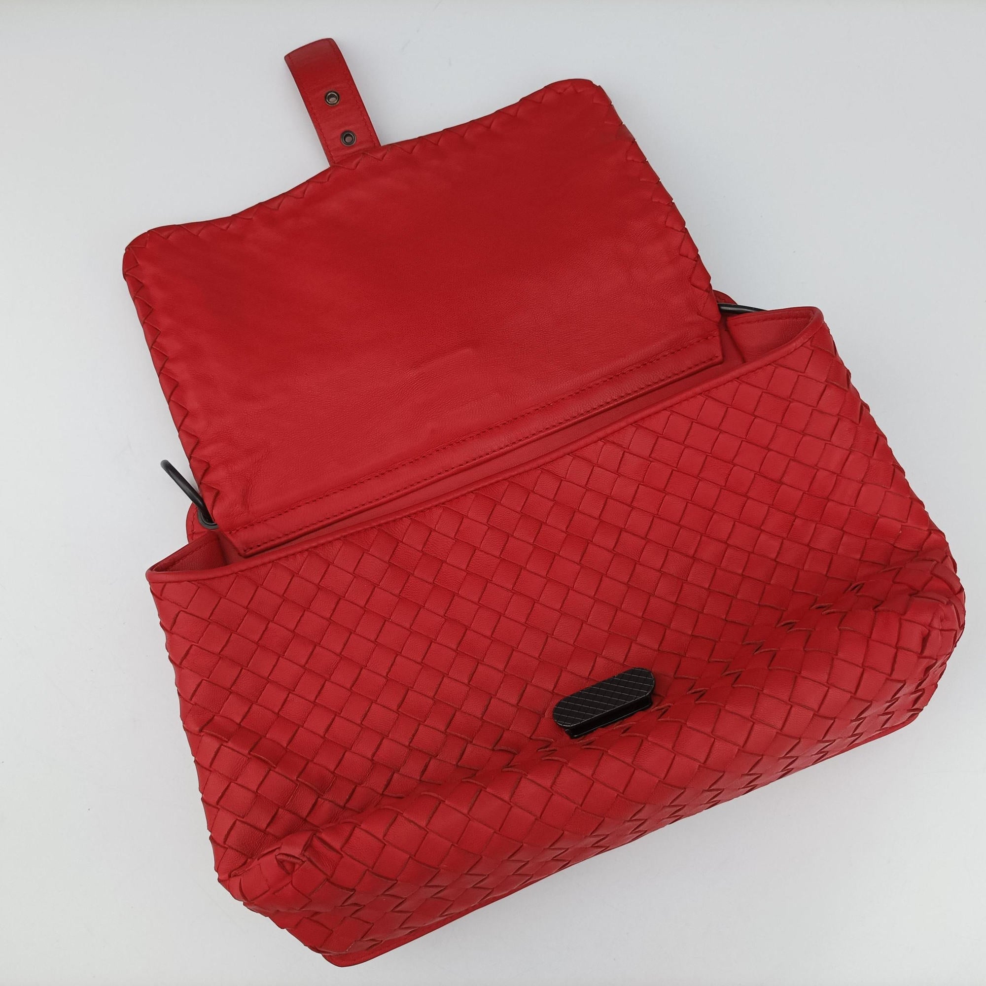 Intrecciato Red lambskin B02963546Mイントレチャート レッド ラムスキン B02963546M