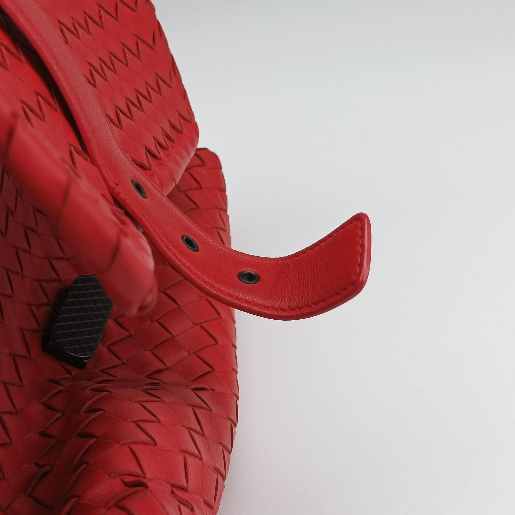 Intrecciato Red lambskin B02963546Mイントレチャート レッド ラムスキン B02963546M