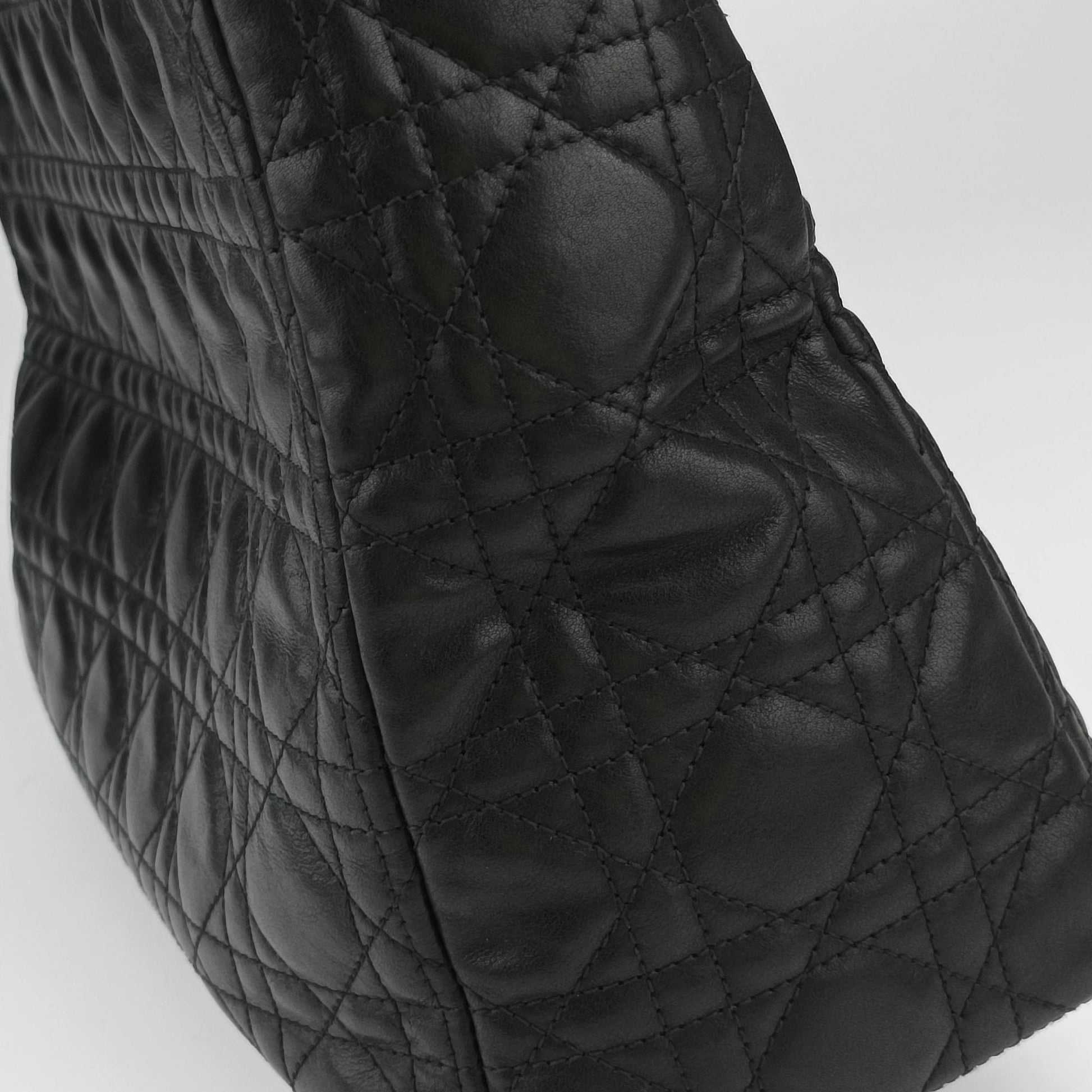 Lady Dior Black lambskin 08-MA-0171レディディオール ブラック ラムスキン 08-MA-0171
