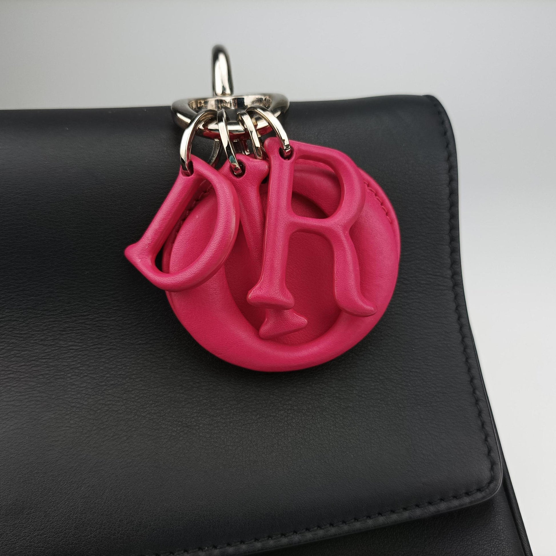 Be Dior Black × Rose Red Leather 29-MA-0125ビー ディオール ブラック × ローズレッド レザー 29-MA-0125