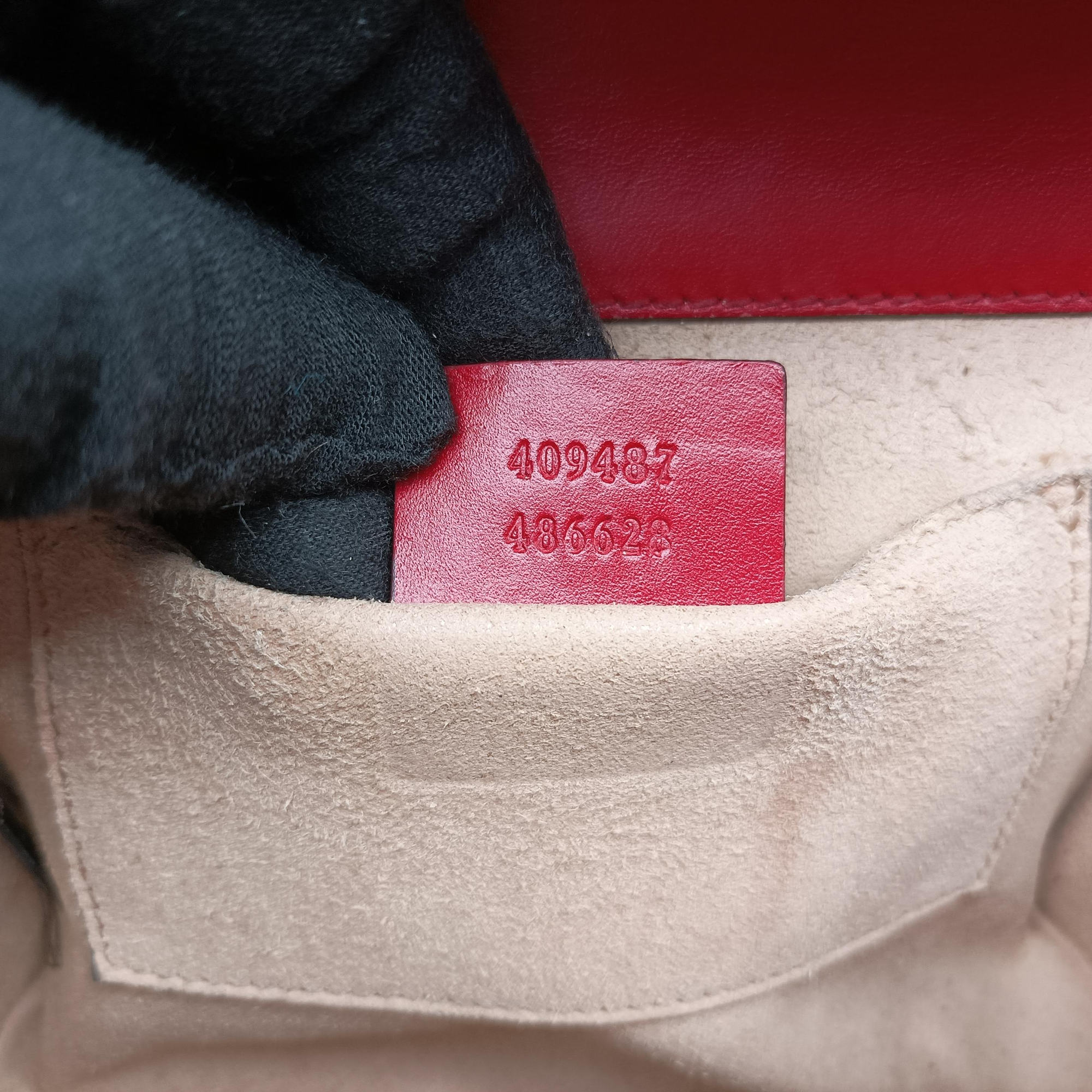 Padlock Red Leather 409487 A019780874パドロック レッド レザー 409487 A019780874