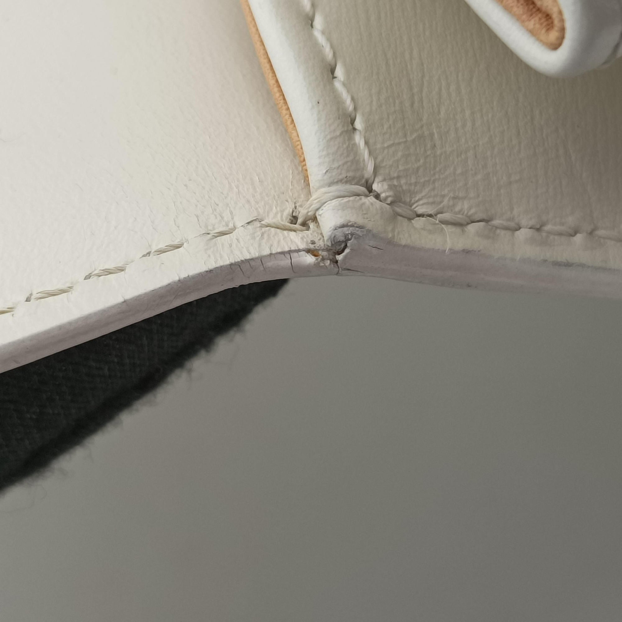 Brillant White Leather HO6Aブリヨン ホワイト レザー HO6A