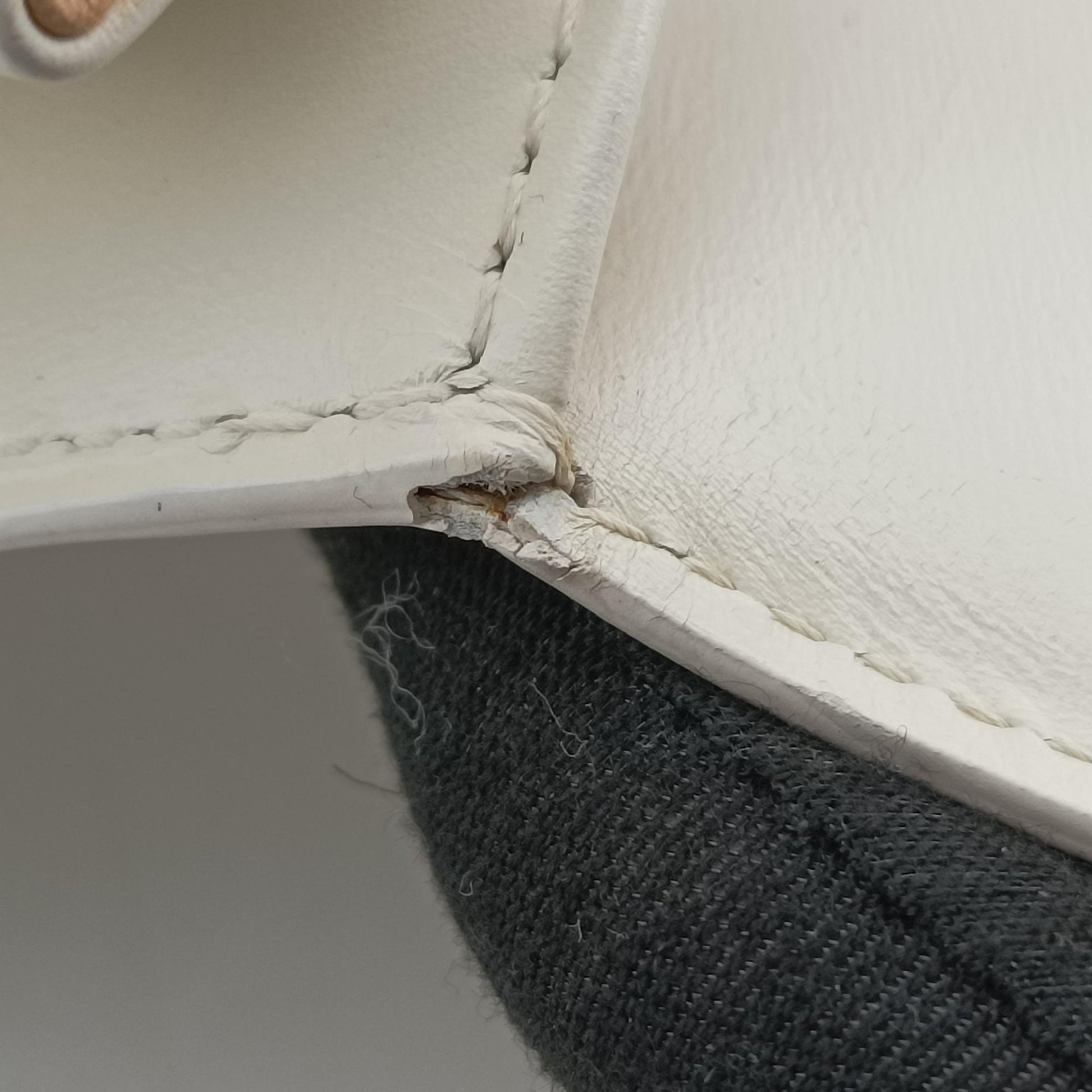 Brillant White Leather HO6Aブリヨン ホワイト レザー HO6A