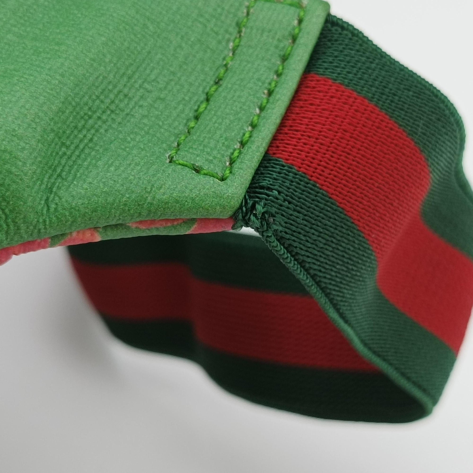 kids GG Top strawberry Print Green × Multi canvas 502095 D036903949キッズ GG トップ ストロベリー プリント グリーン×マルチ キャンバス 502095 D036903949