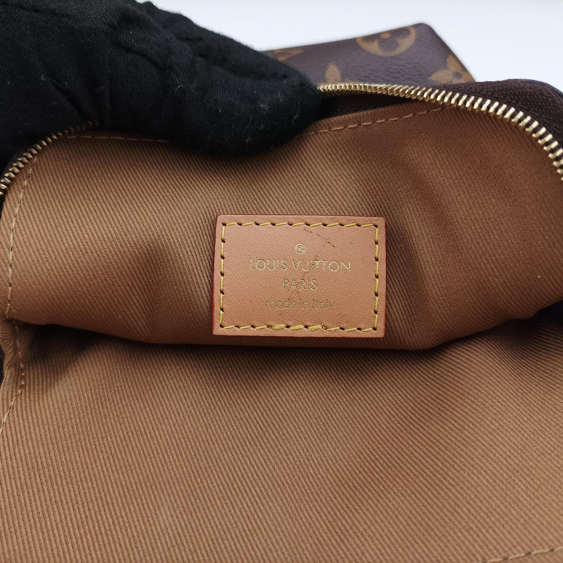 Utility Phone Sleeve Brown Monogram Canvas M80746 IC Chipユーティリティ モノグラム/ブラウン モノグラムキャンバス M80746 ICチップ