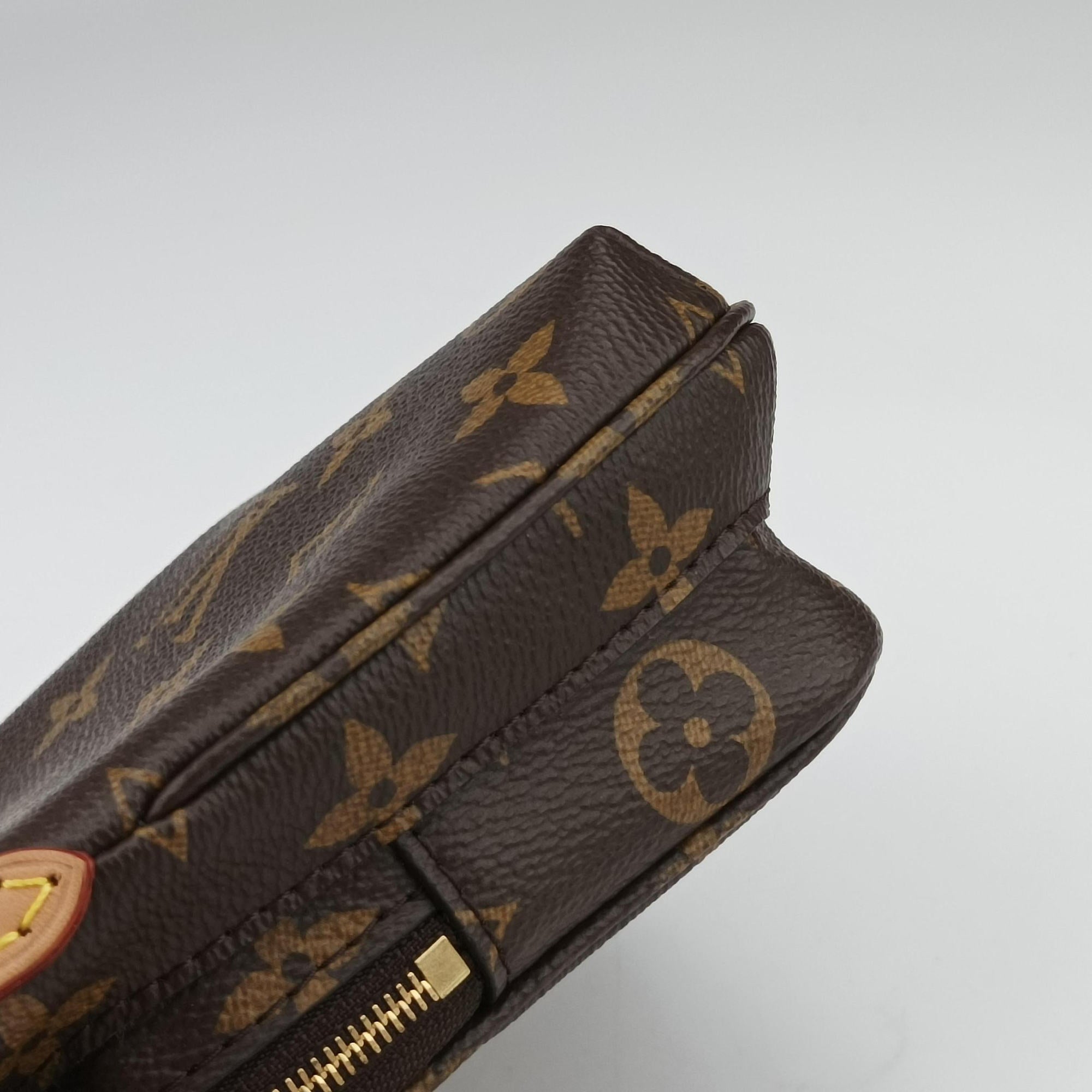 Utility Phone Sleeve Brown Monogram Canvas M80746 IC Chipユーティリティ モノグラム/ブラウン モノグラムキャンバス M80746 ICチップ