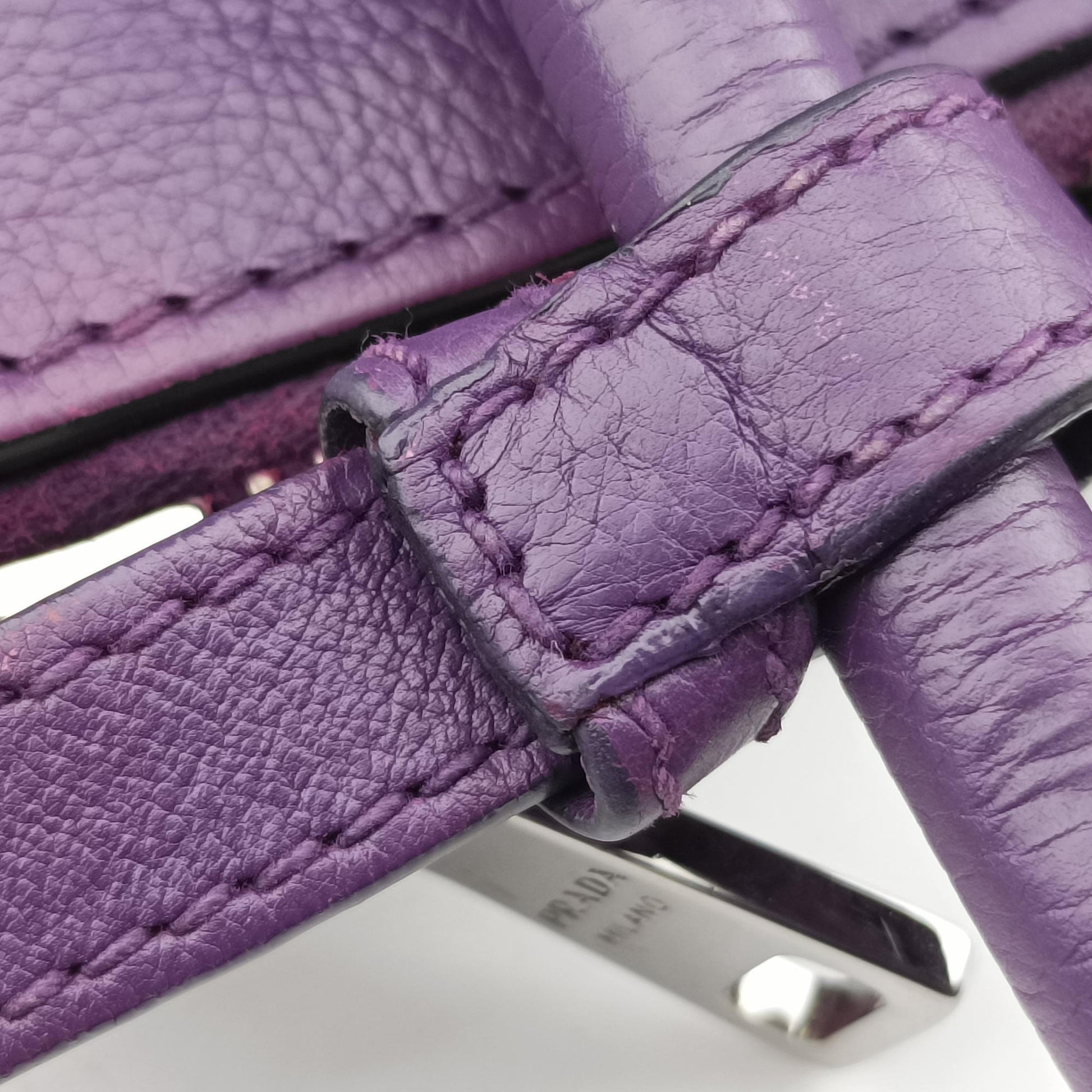 Twin Pocket Winged Tote Purple Leather BN2619 103ツイン ポケット ウィング トート パープル レザー BN2619 103
