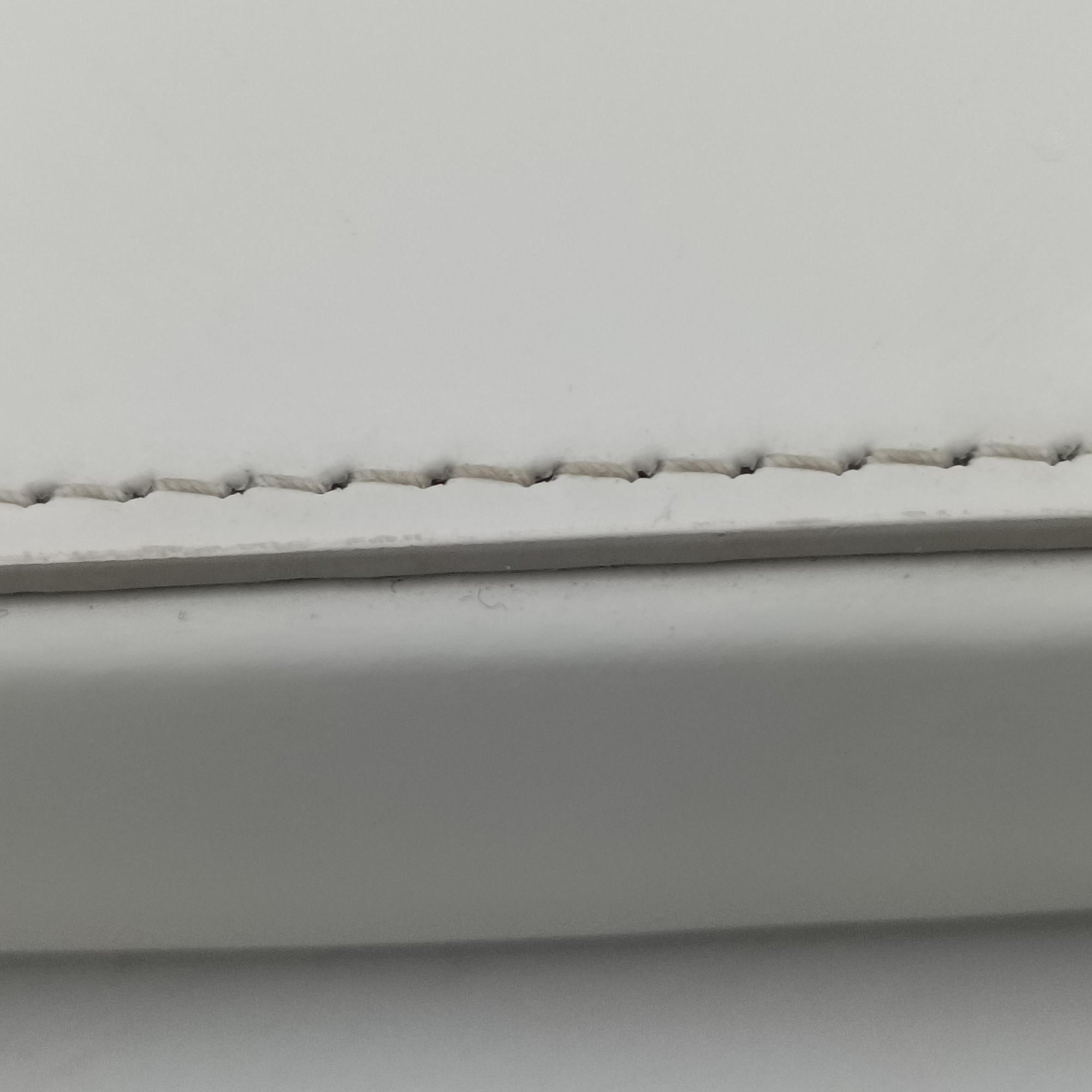 Triangle Chain Pouch White Leather 230-Aトライアングル チェーン ポーチ ホワイト レザー 230-A