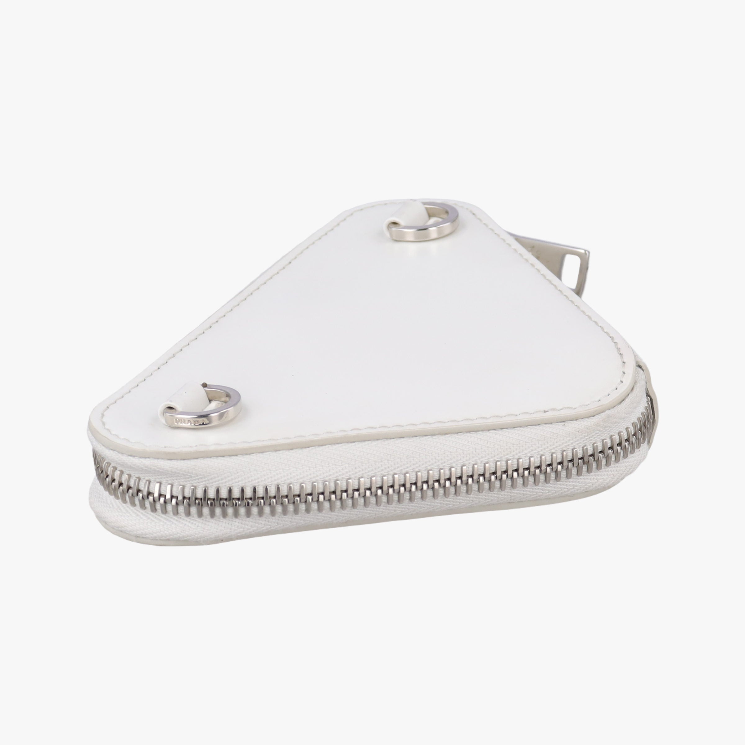 Triangle Chain Pouch White Leather 230-Aトライアングル チェーン ポーチ ホワイト レザー 230-A