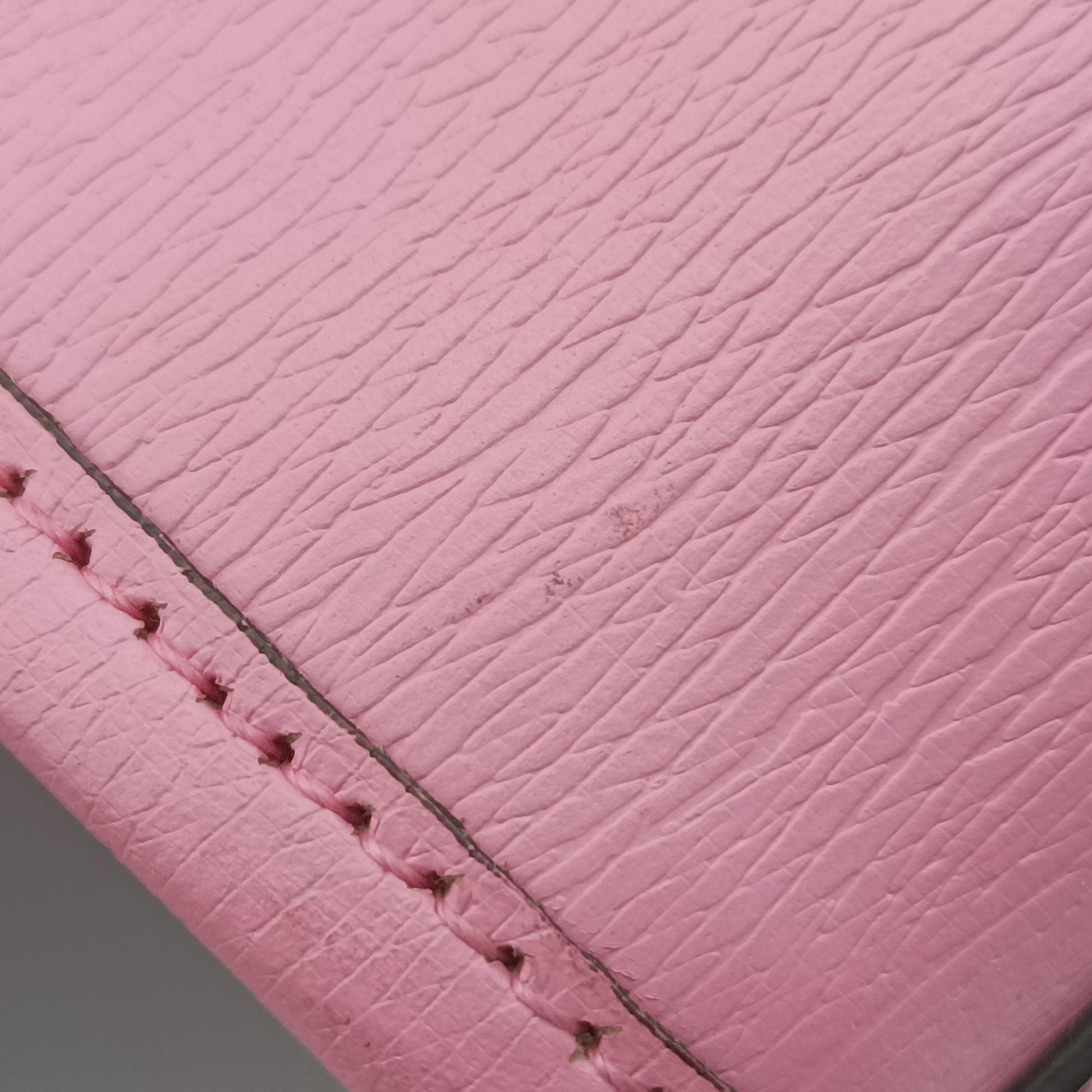 Bananya Mini Pink Leather 671623 F038425373バナニャ ミニ ピンク レザー 671623 F038425373
