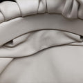 THE Chain Pouch White lambskin B08930648Vザ チェーン ポーチ ホワイト ラムスキン B08930648V