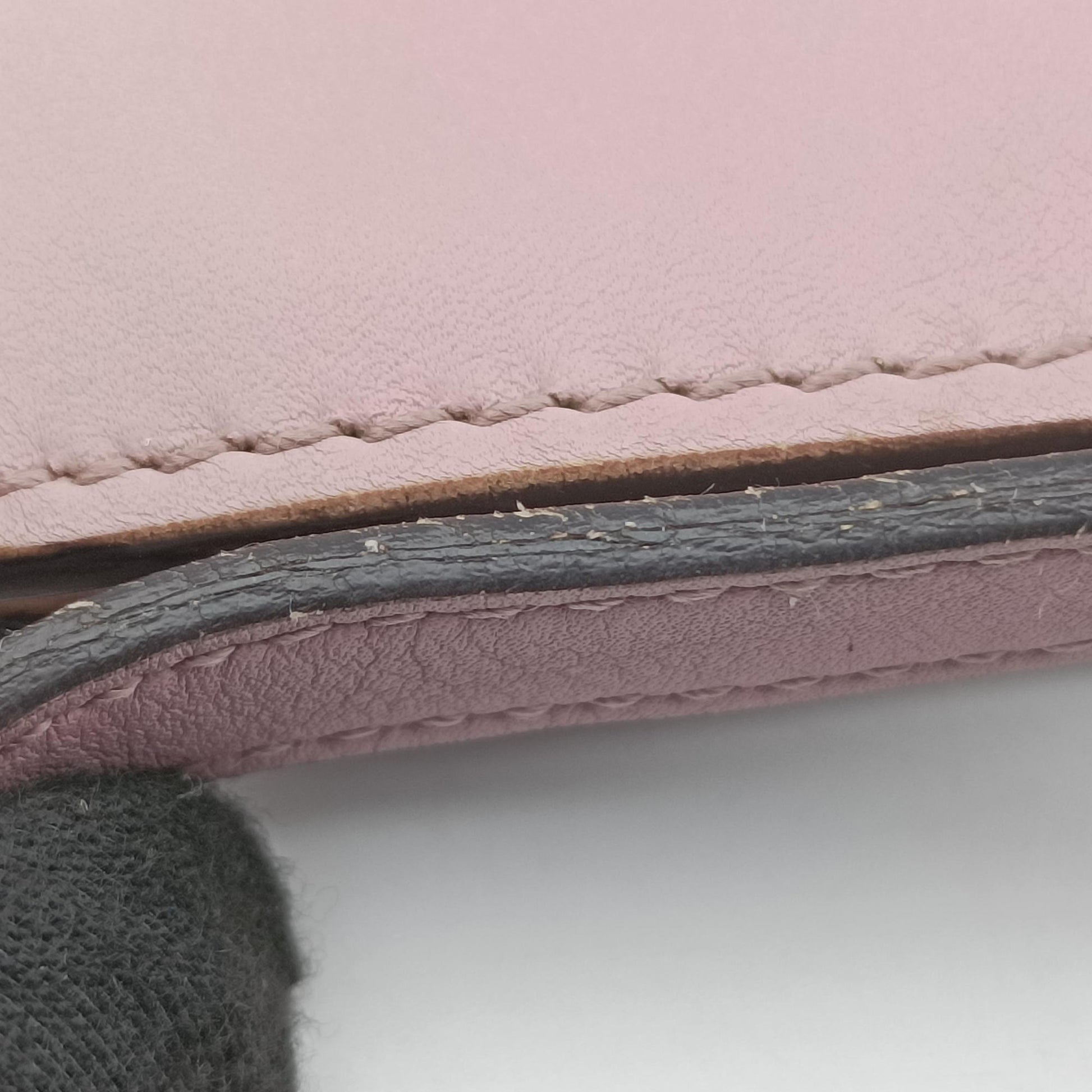 Interlocking G Pink Leather 369664 インターロッキングG ピンク レザー 369664 