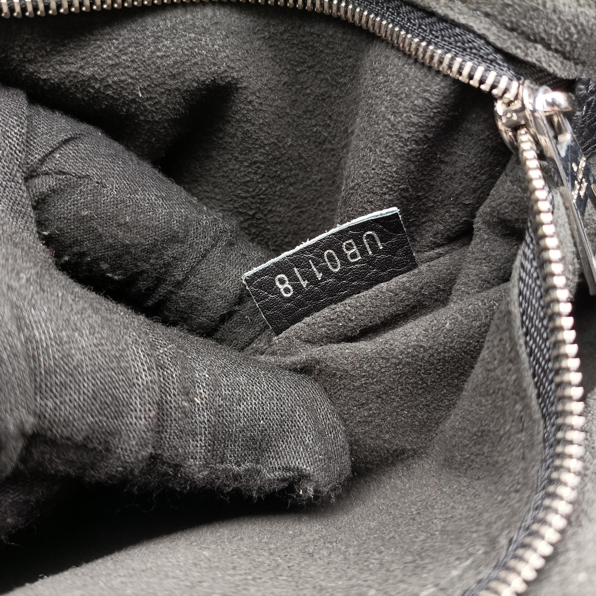 Armand Briefcase MM Noir Taurillon leather M54381 UB0118アルマンド ブリーフケース MM ノワール トリヨンレザー M54381 UB0118