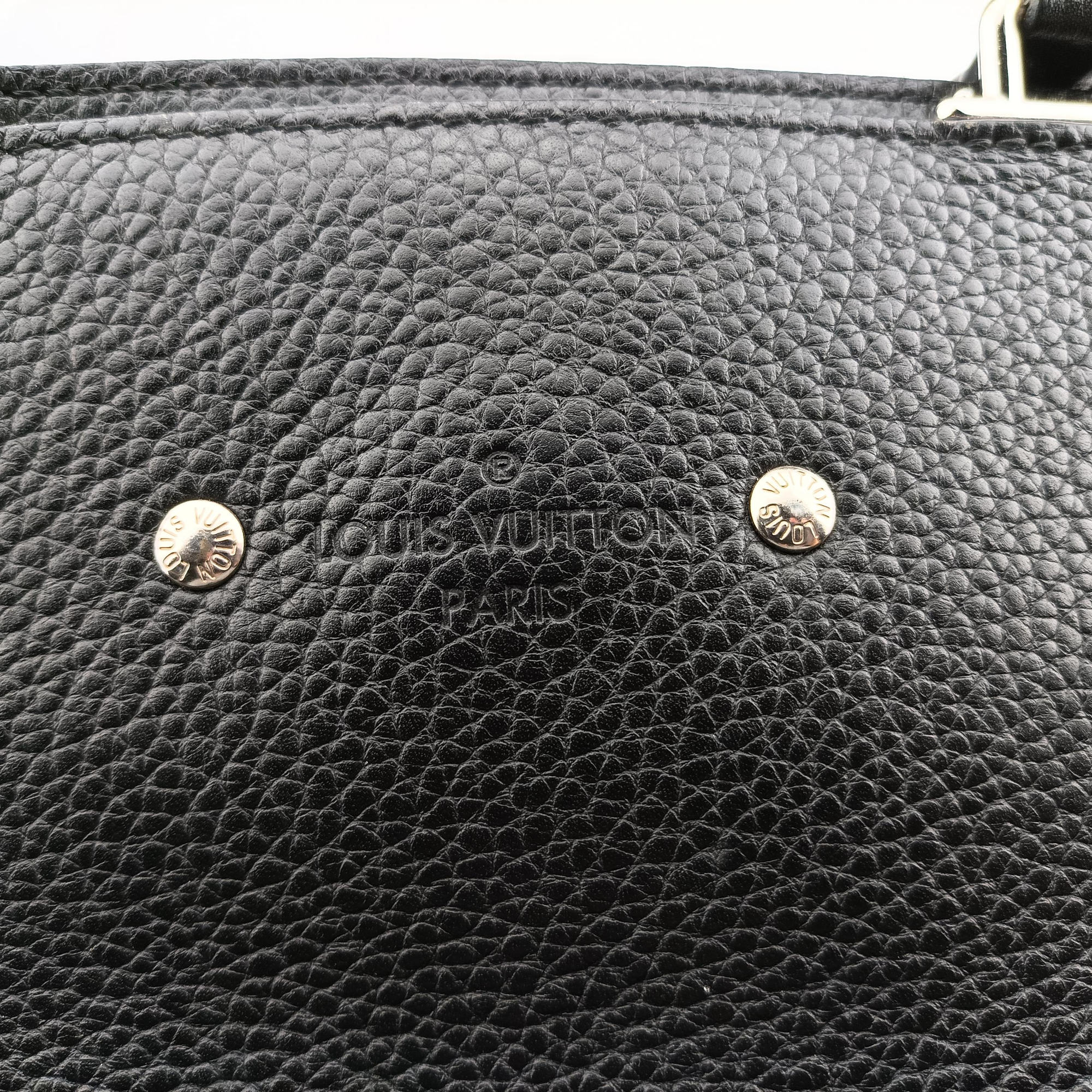 Armand Briefcase MM Noir Taurillon leather M54381 UB0118アルマンド ブリーフケース MM ノワール トリヨンレザー M54381 UB0118