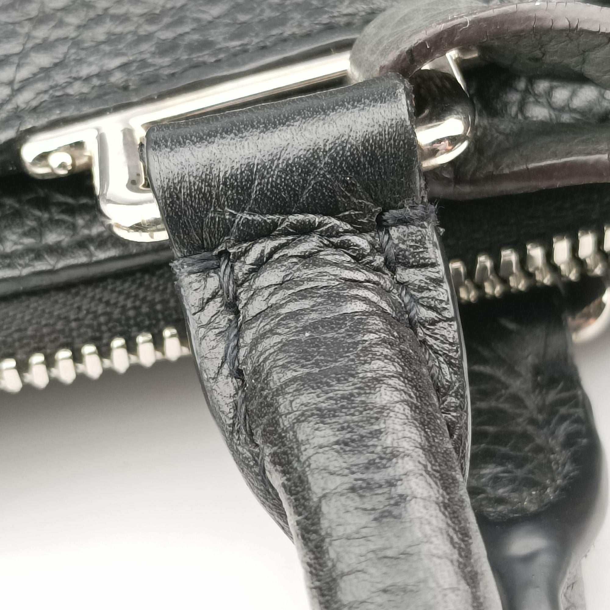 Armand Briefcase MM Noir Taurillon leather M54381 UB0118アルマンド ブリーフケース MM ノワール トリヨンレザー M54381 UB0118