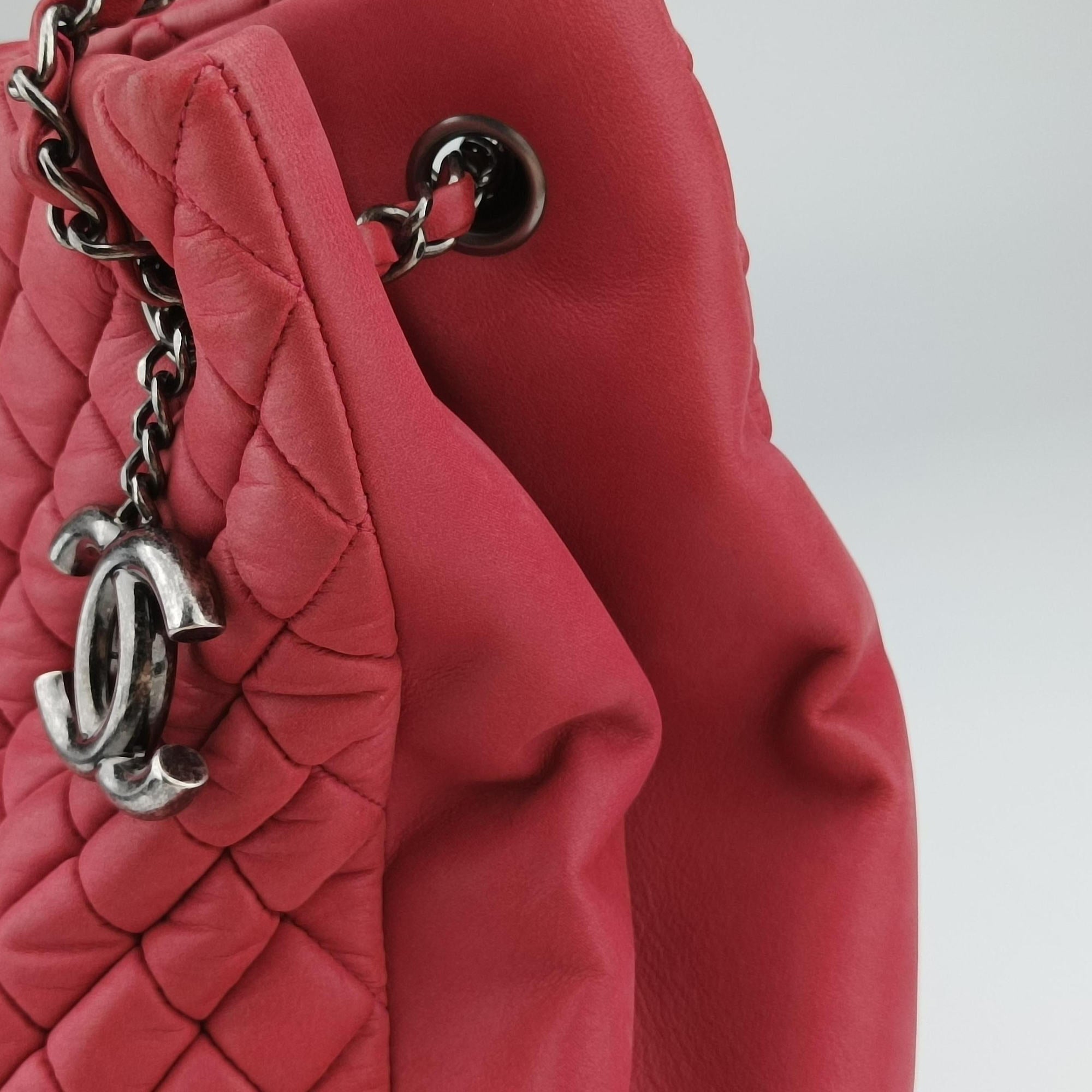 Matelasse cocomark Mademoiselle Red Iridescent Calfskin A67389 17099136マトラッセ ココマーク マドモアゼル レッド レザー A67389 17099136
