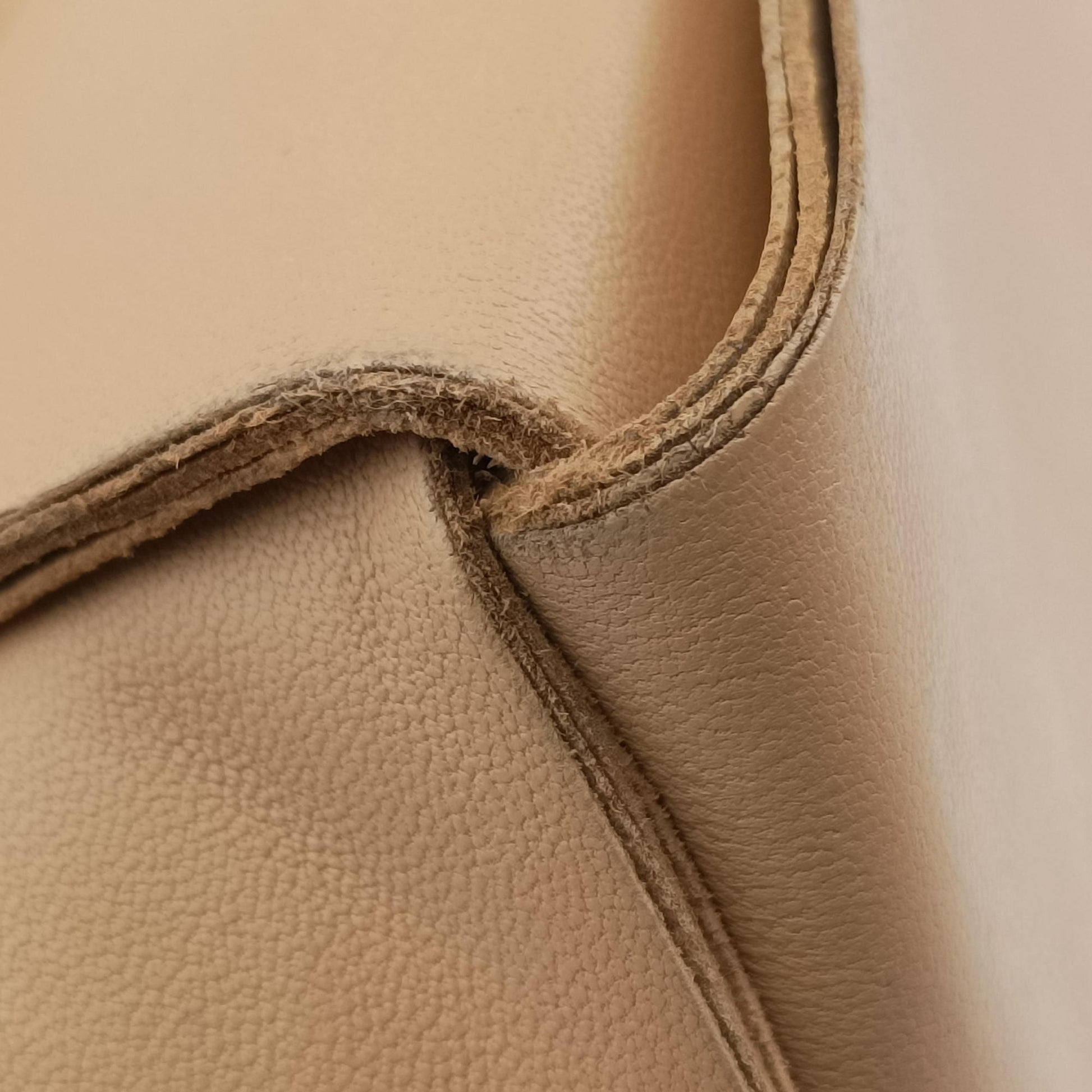 THE ARCO Tote khaki lambskin B09127227Gミディアム ザ アルコ トート カーキ ラムスキン B09127227G