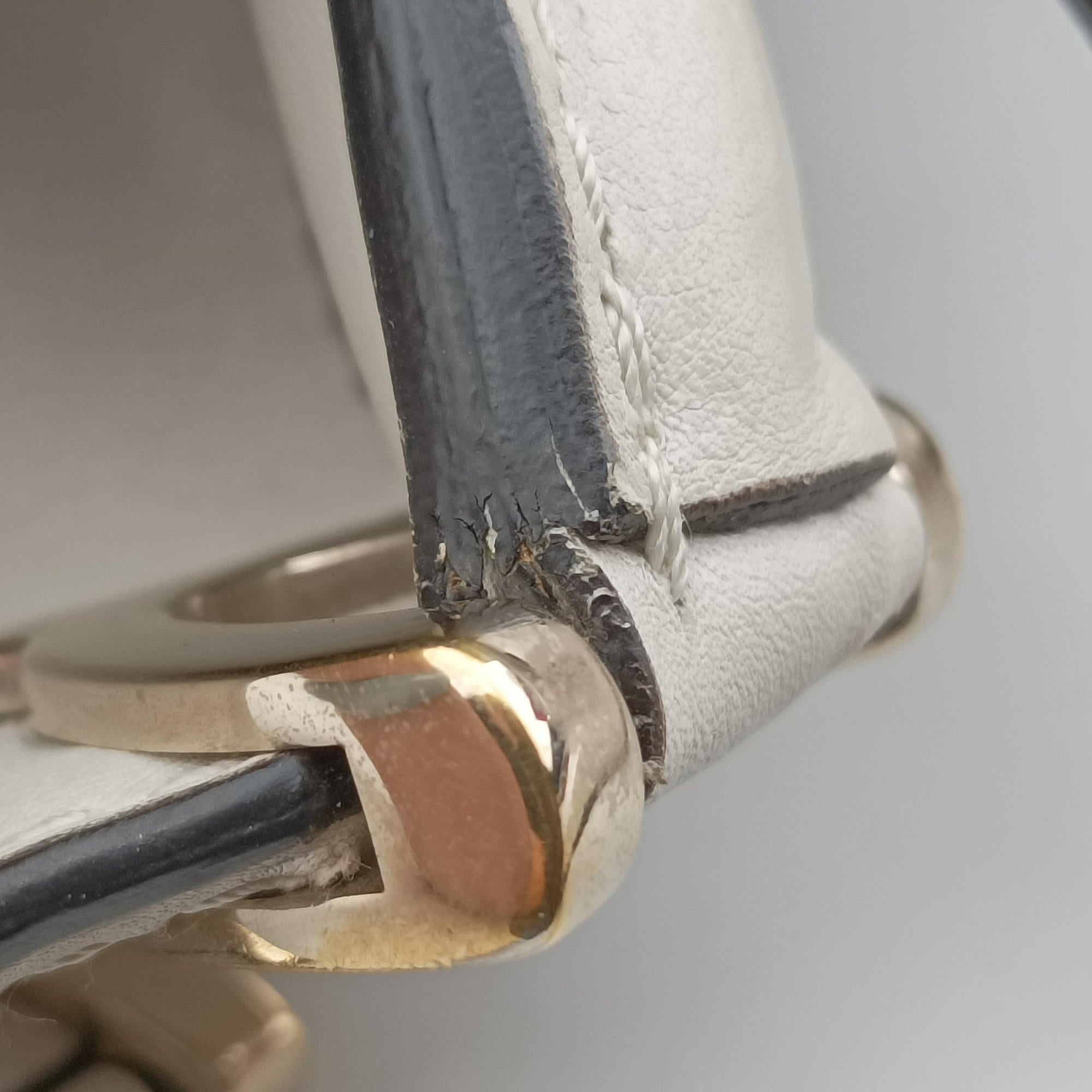 Stirrup White Leather 277514 C016515931スターラップ ホワイト レザー 277514 C016515931
