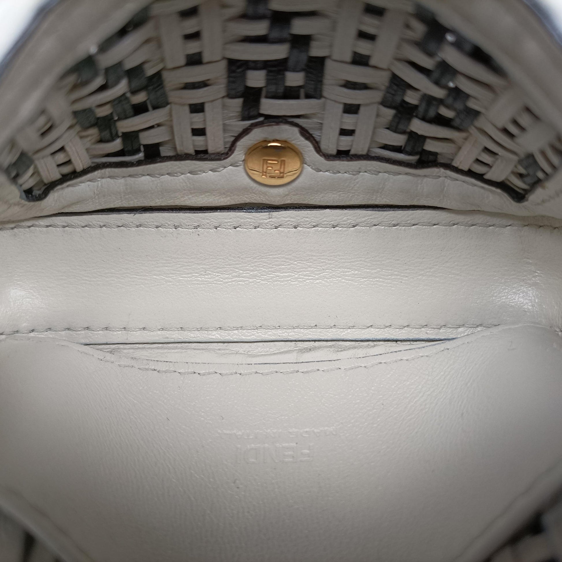 Nano Baguette Charm Black/White Leather 7AR844 7AR844-AFC0-218-0189ナノ バゲット チャーム ブラック/ホワイト レザー 7AR844 7AR844-AFC0-218-0189