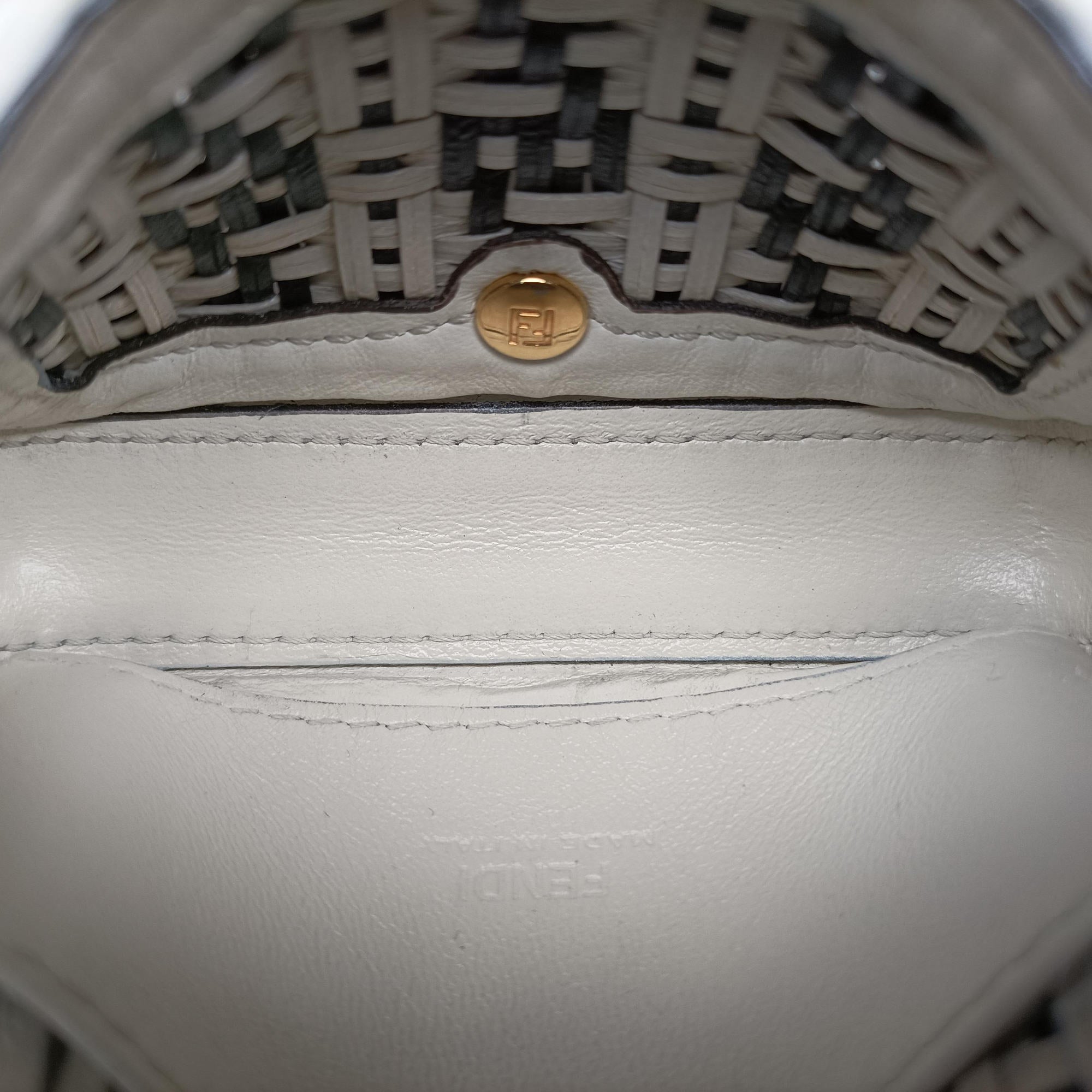 Nano Baguette Charm Black/White Leather 7AR844 7AR844-AFC0-218-0189ナノ バゲット チャーム ブラック/ホワイト レザー 7AR844 7AR844-AFC0-218-0189