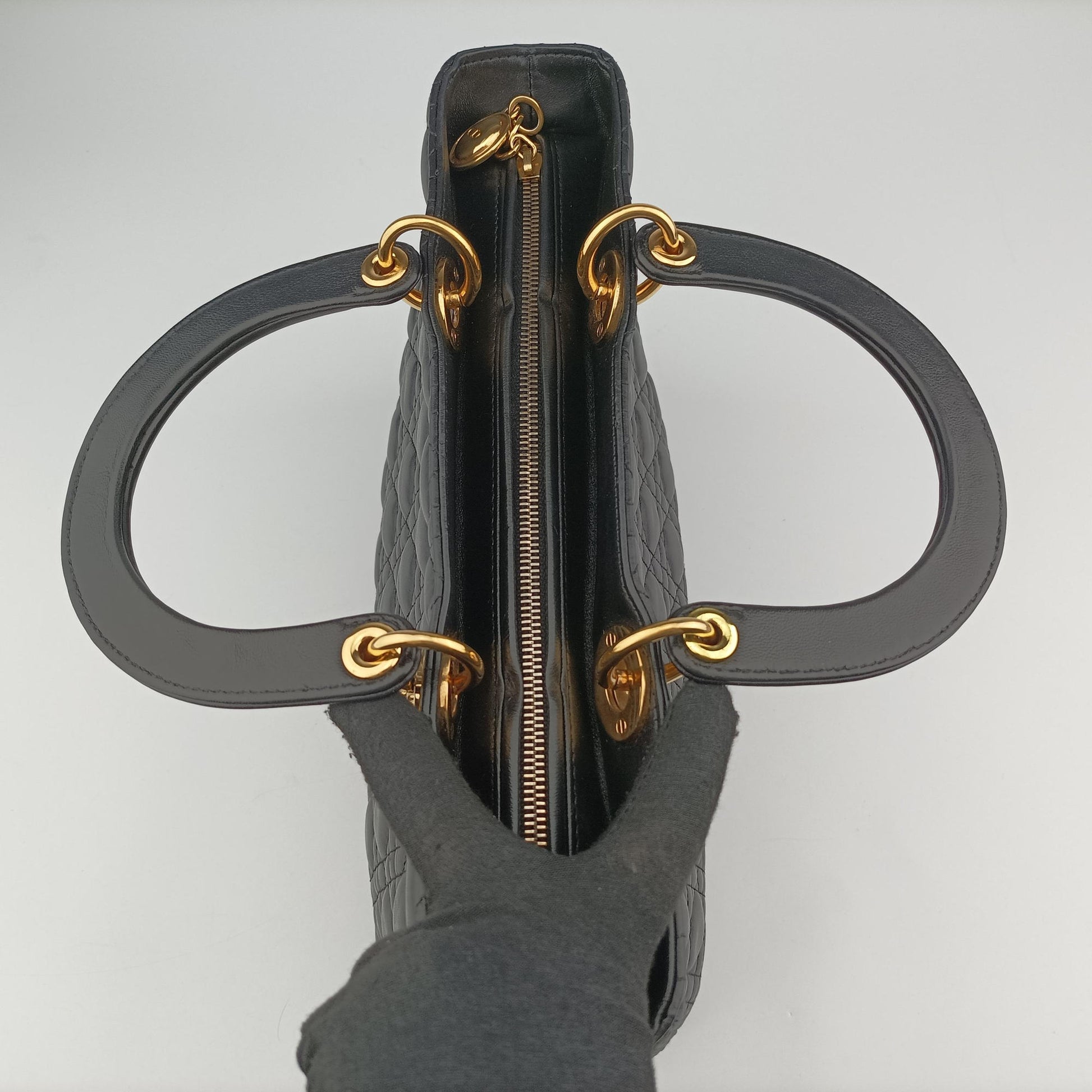 Lady Dior Black lambskin 05-MA-0059レディディオール ブラック ラムスキン 05-MA-0059