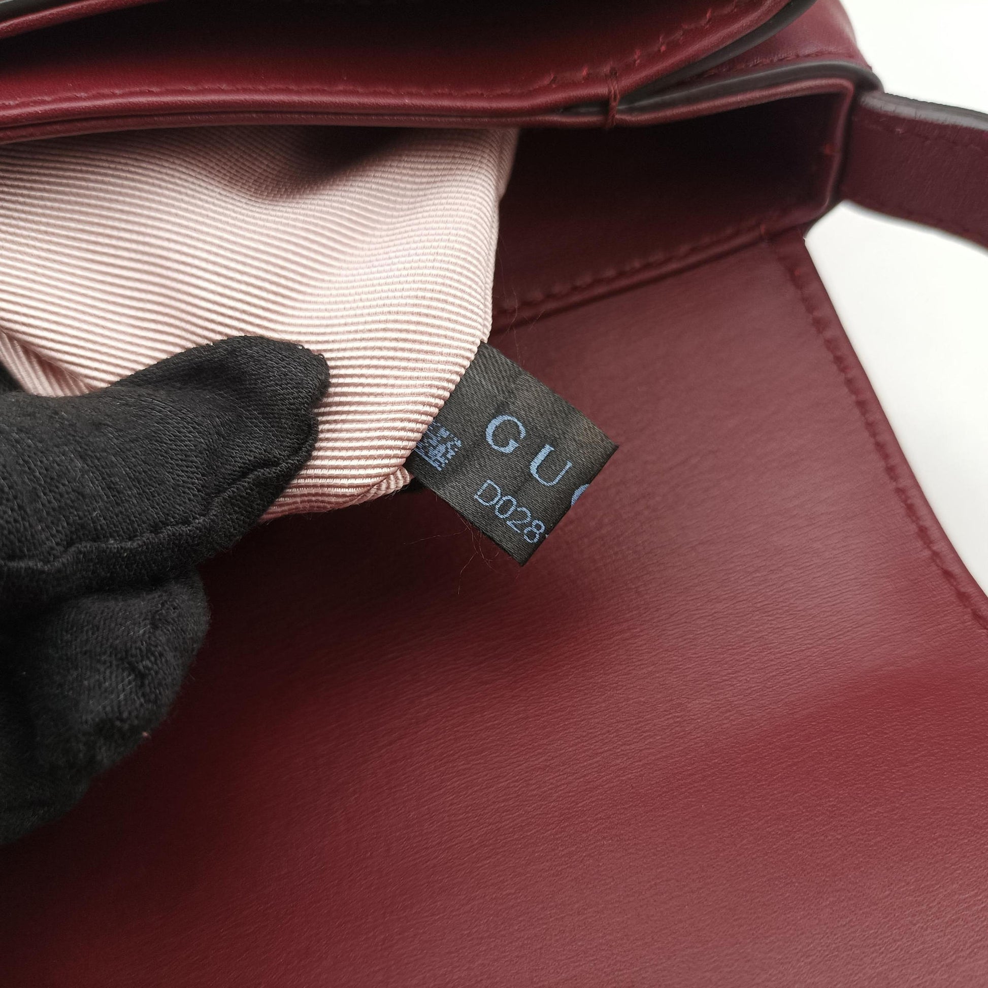 Arli Burgundy Leather 550129 D028198968アリー ワインレッド レザー 550129 D028198968