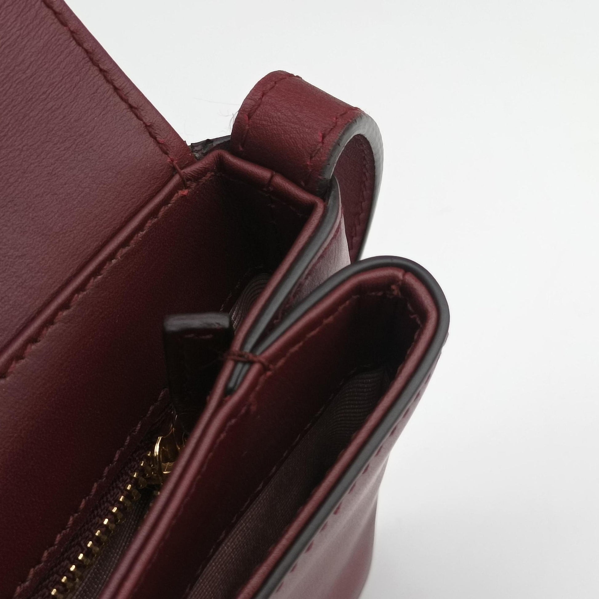 Arli Burgundy Leather 550129 D028198968アリー ワインレッド レザー 550129 D028198968