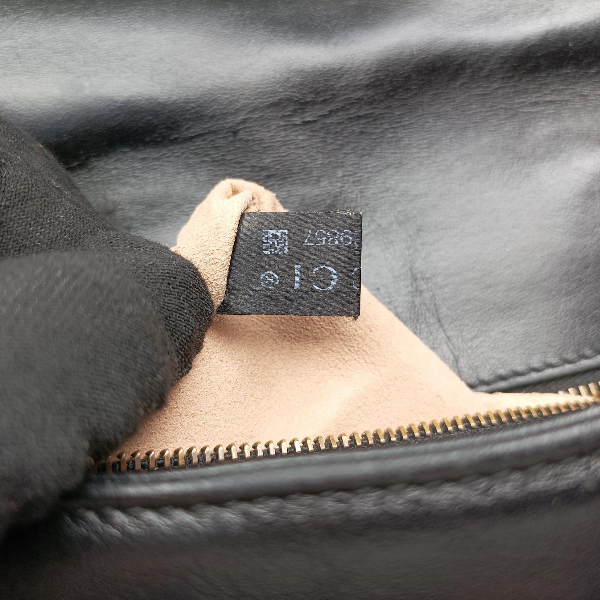 GG Marmont Black Leather 443497 G025889857GGマーモント ブラック レザー 443497 G025889857