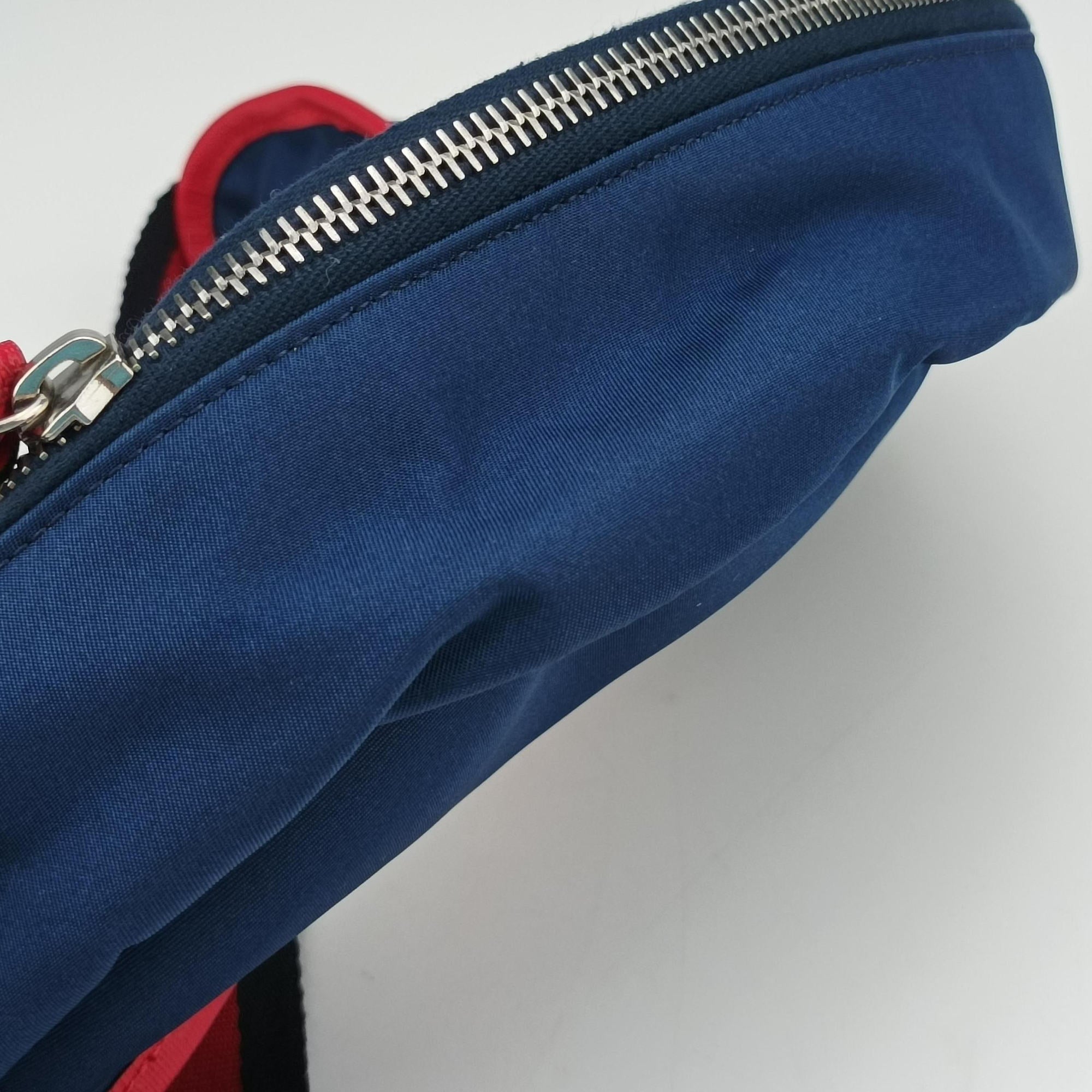 kids half moon bag Blue×Red nylon 611686 キッズ ハーフムーンバッグ ブルー×レッド ナイロン 611686 