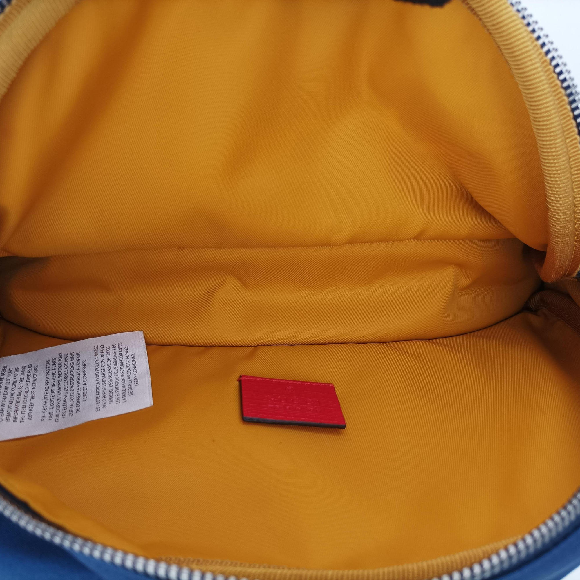 kids half moon bag Blue×Red nylon 611686 キッズ ハーフムーンバッグ ブルー×レッド ナイロン 611686 