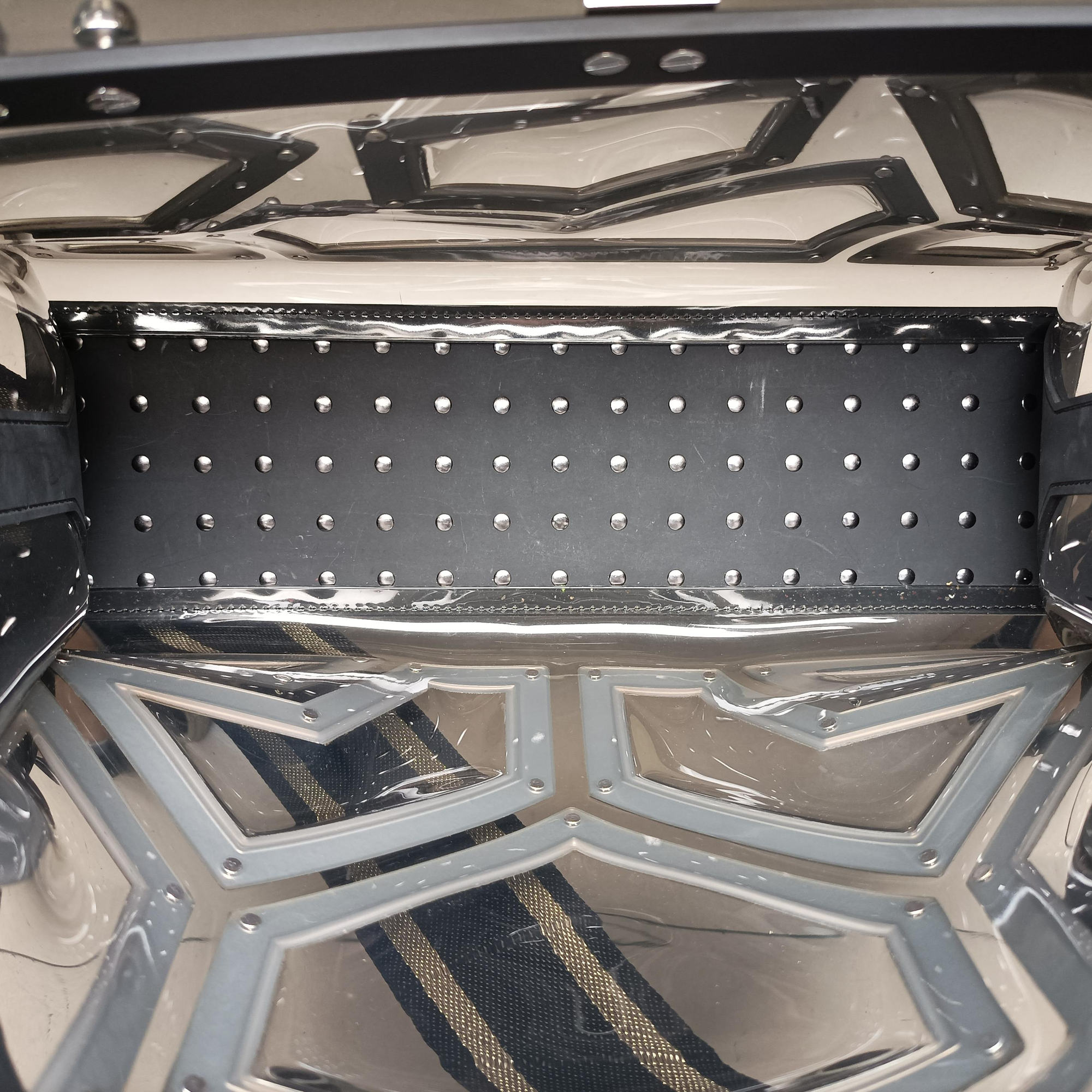 Tempete Gladiator Top Handle Clear × Silver × Black PVC (Vinyl) × Metal Panels ×Rubber Trim タンペート グラディエーター トップハンドル クリア×シルバー×ブラック PVC (ビニール) × メタルパネル × ラバートリム 