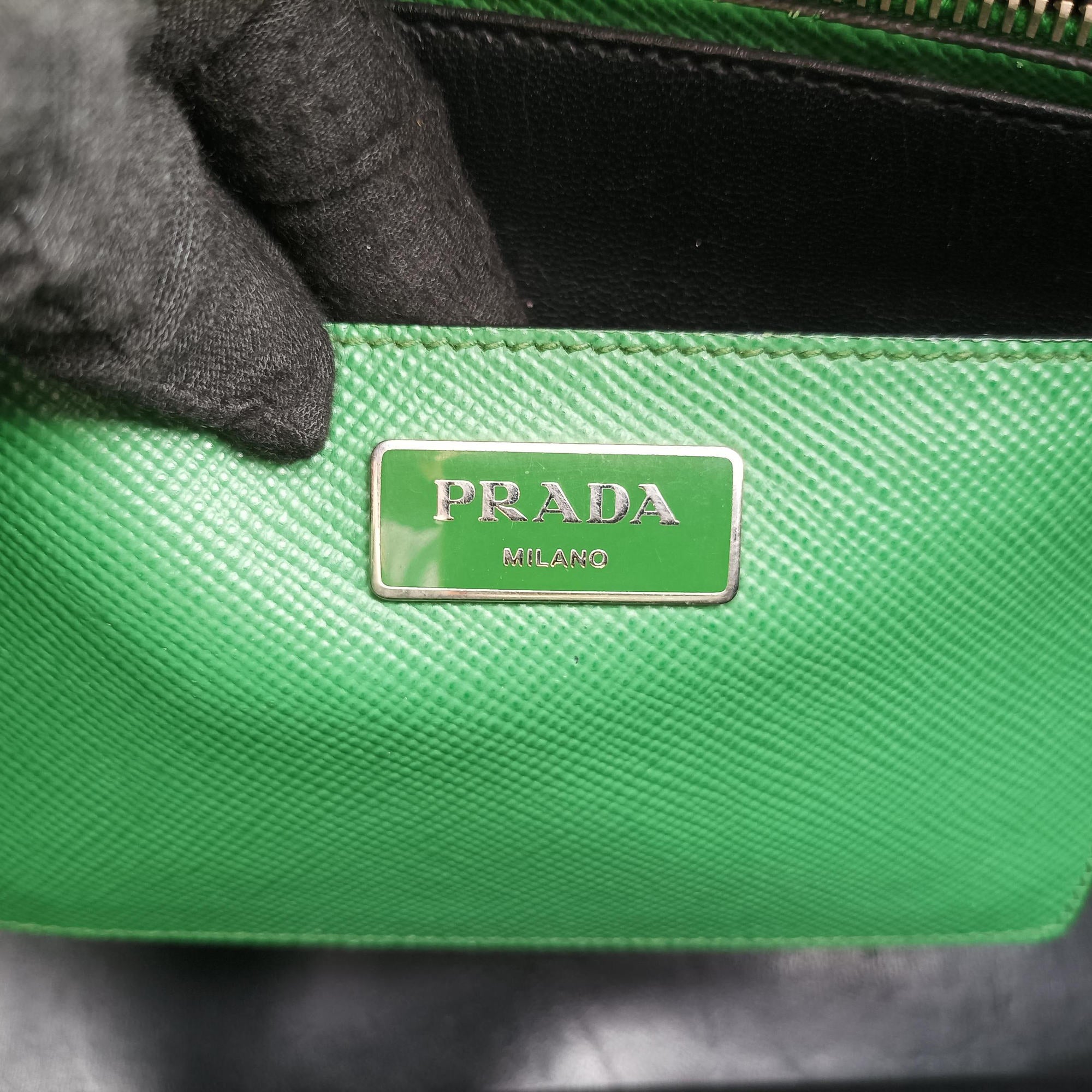 Double Cuir Green SAFFIANO Leather B2756T 14/Dダブル キュイール グリーン サフィアーノレザー B2756T 14/D
