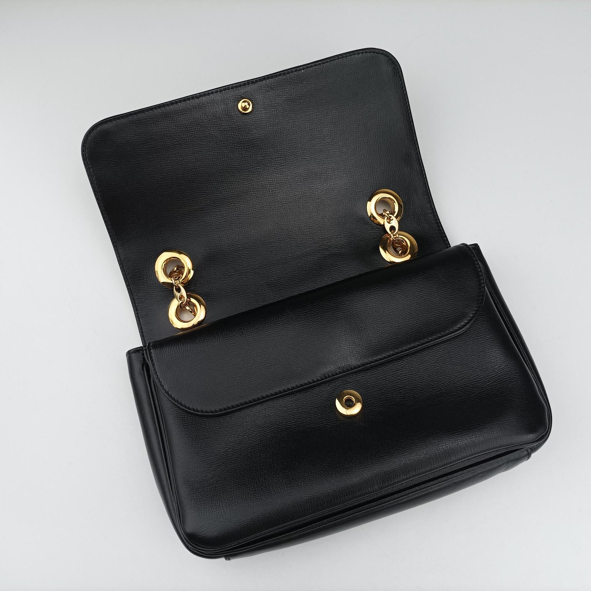 Marina Black Leather 576421 C029870060マリーナ ブラック レザー 576421 C029870060