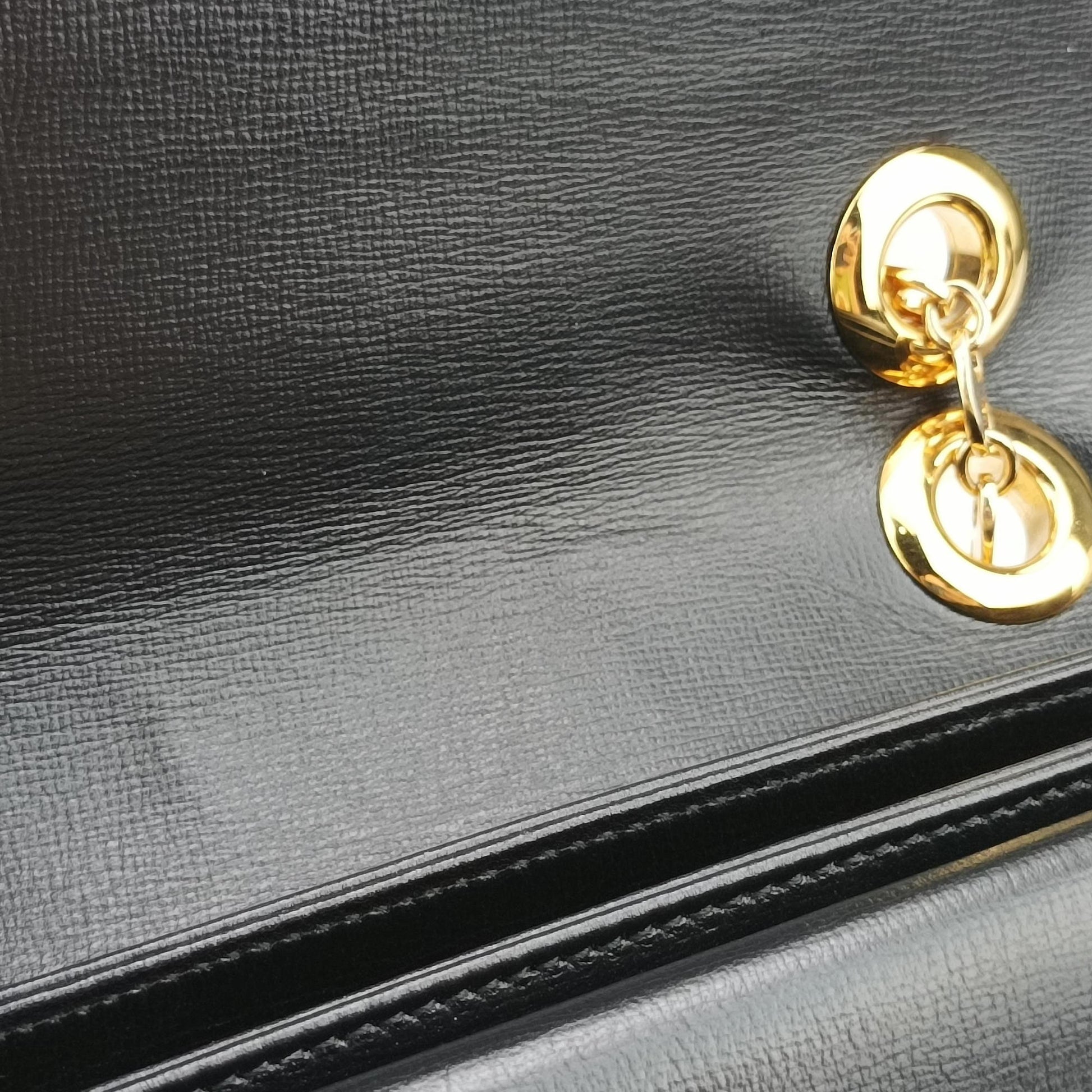 Marina Black Leather 576421 C029870060マリーナ ブラック レザー 576421 C029870060