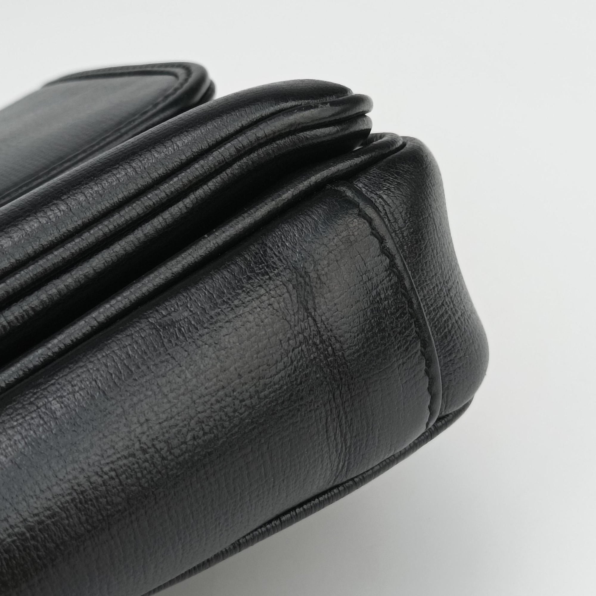 Marina Black Leather 576421 C029870060マリーナ ブラック レザー 576421 C029870060