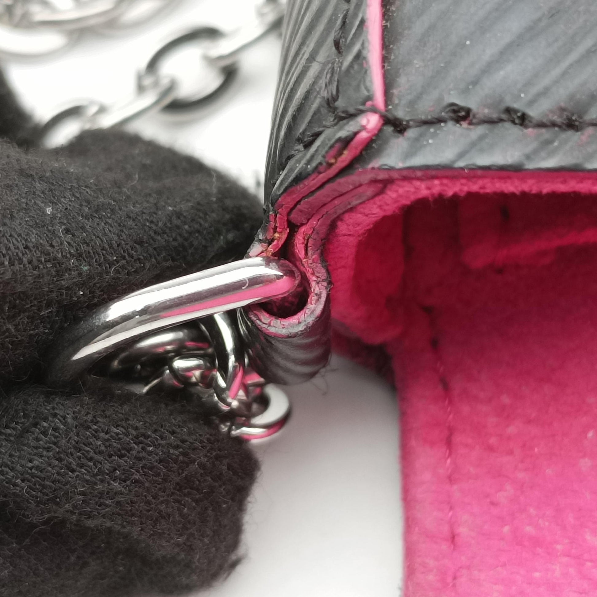 Pochette Felice Noir×Pink Epi M64579 TJ4128ポシェット フェリーチェ ノワール×ピンク エピ M64579 TJ4128