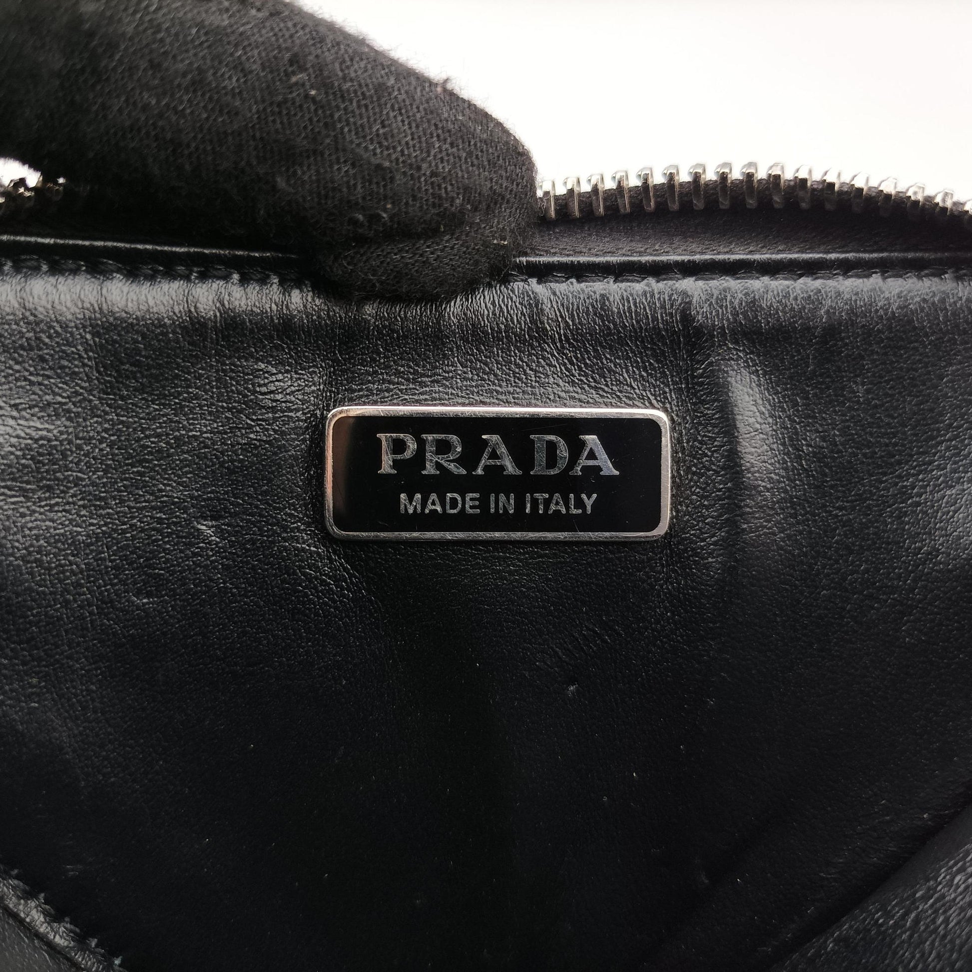 Triangle Chain Pouch Black Leather 230-Aトライアングル チェーン ポーチ ブラック レザー 230-A