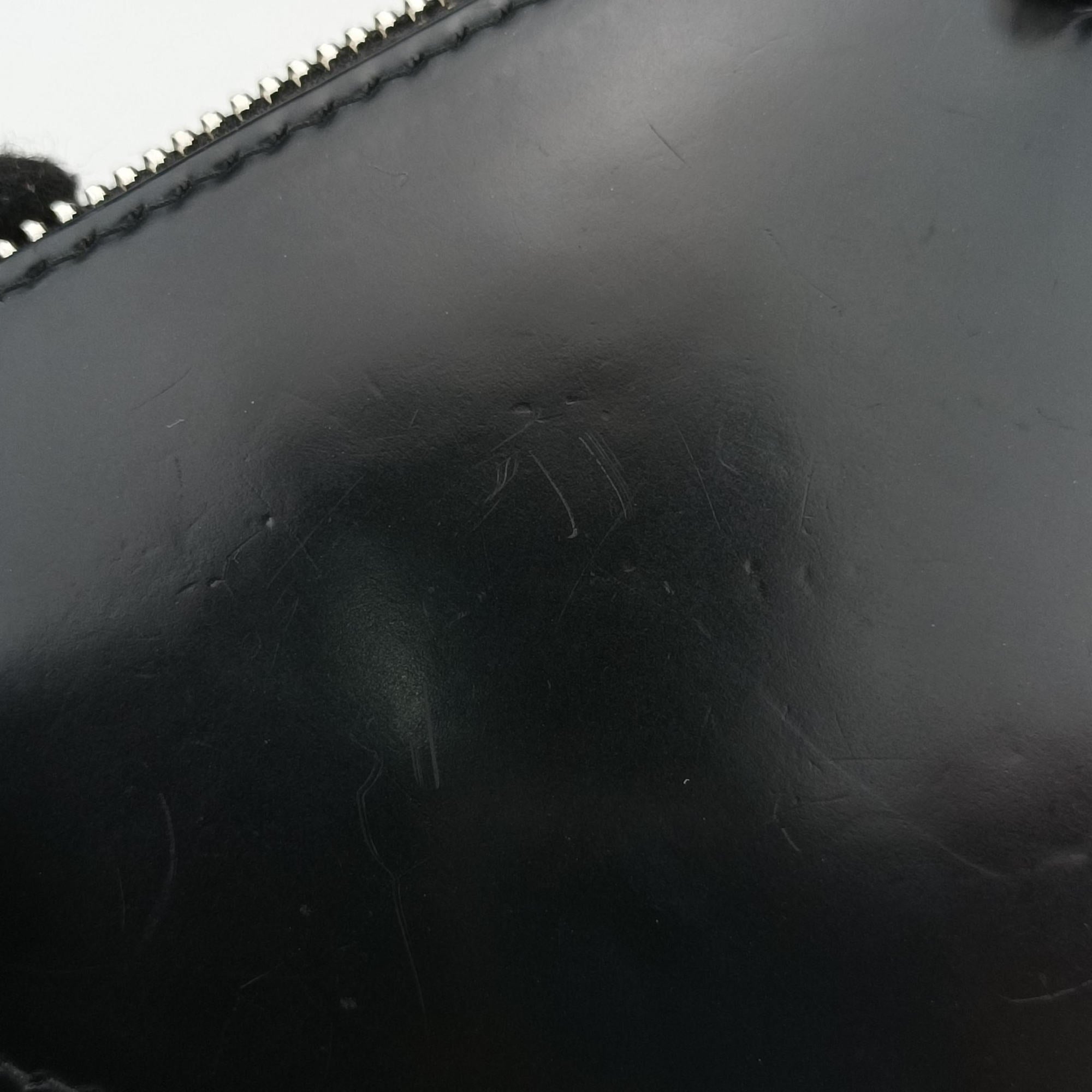 Triangle Chain Pouch Black Leather 230-Aトライアングル チェーン ポーチ ブラック レザー 230-A